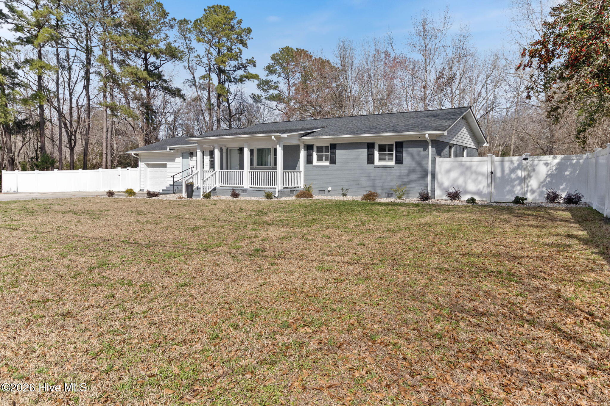 100556969 | Photo 35