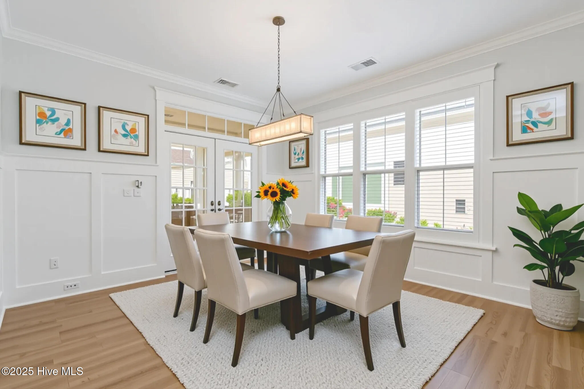 100523892 | Photo 24