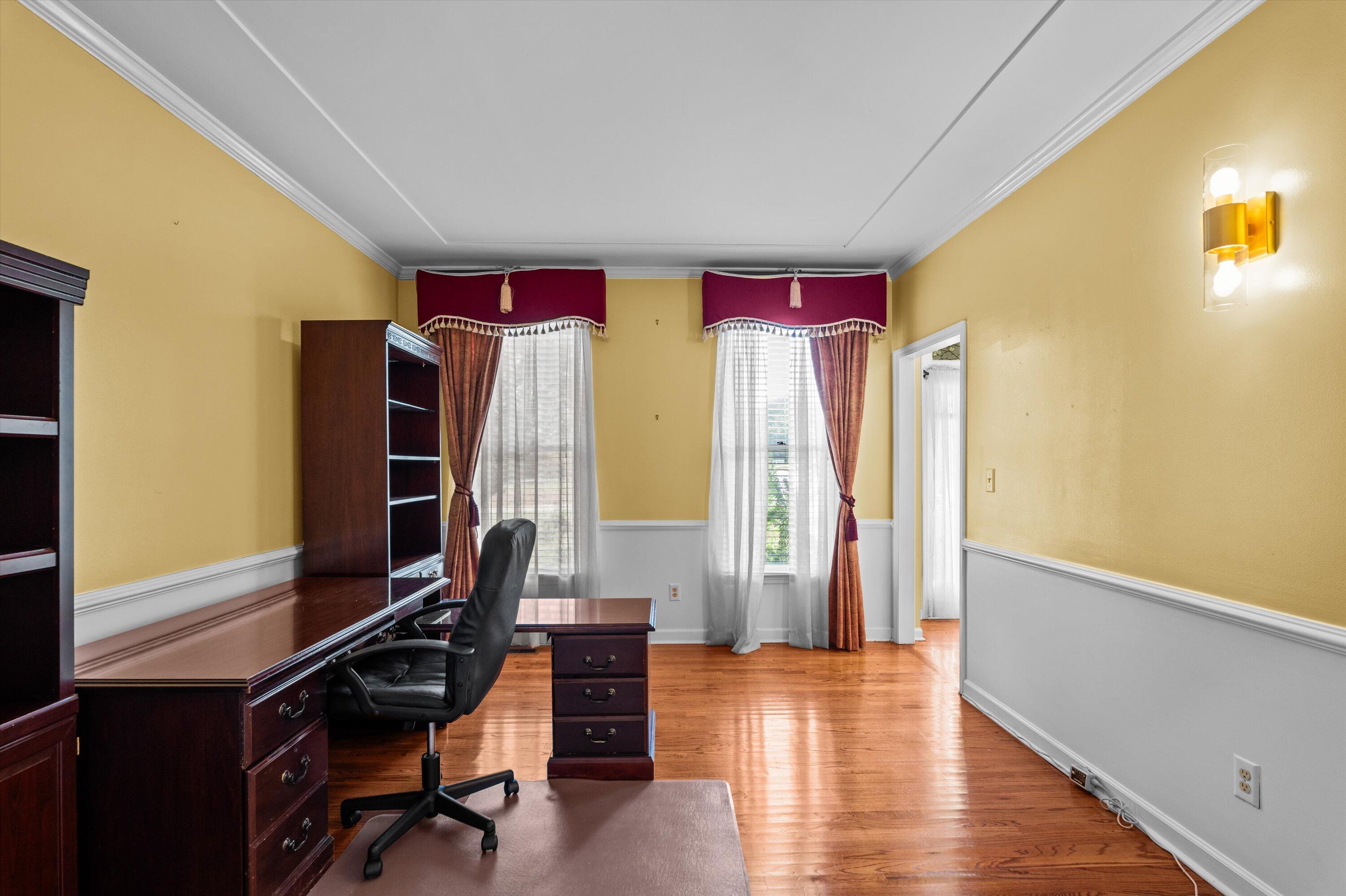 21-P1302537