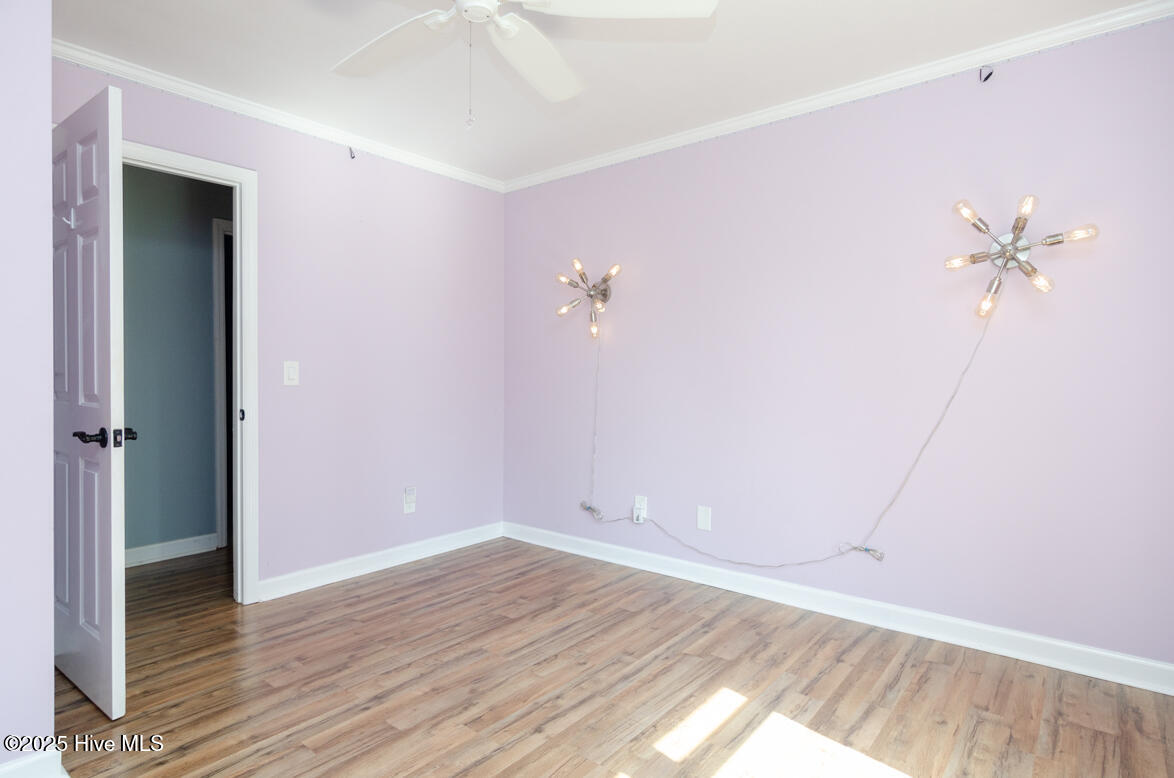 100511251 | Photo 24