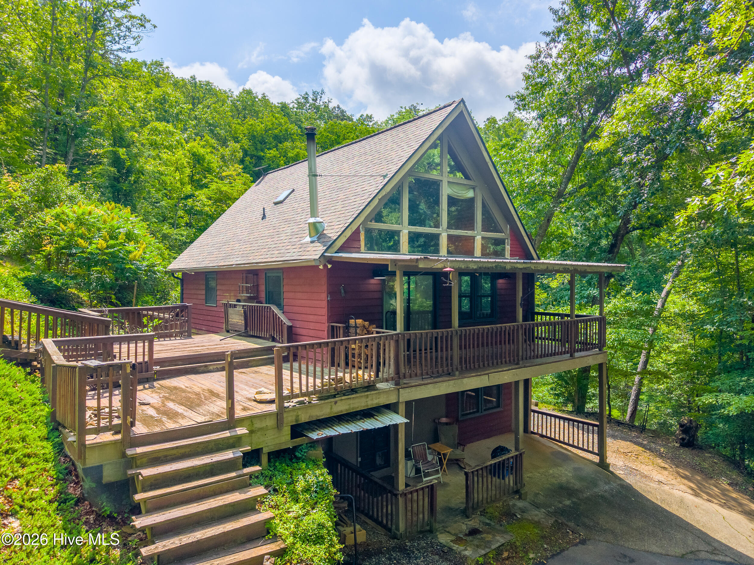 Exterior photo of 621 Carolina Vista, Robbinsville, NC 28771. MLS: 100581010