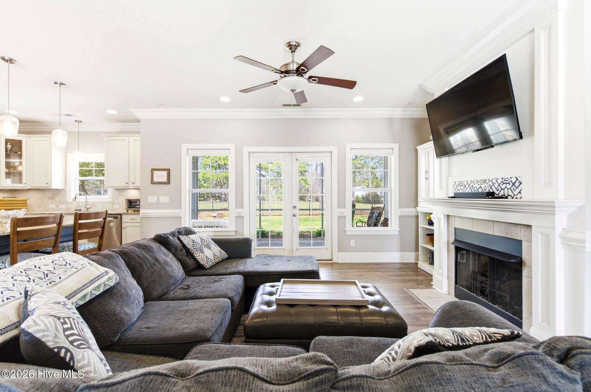 100564498 | Photo 13