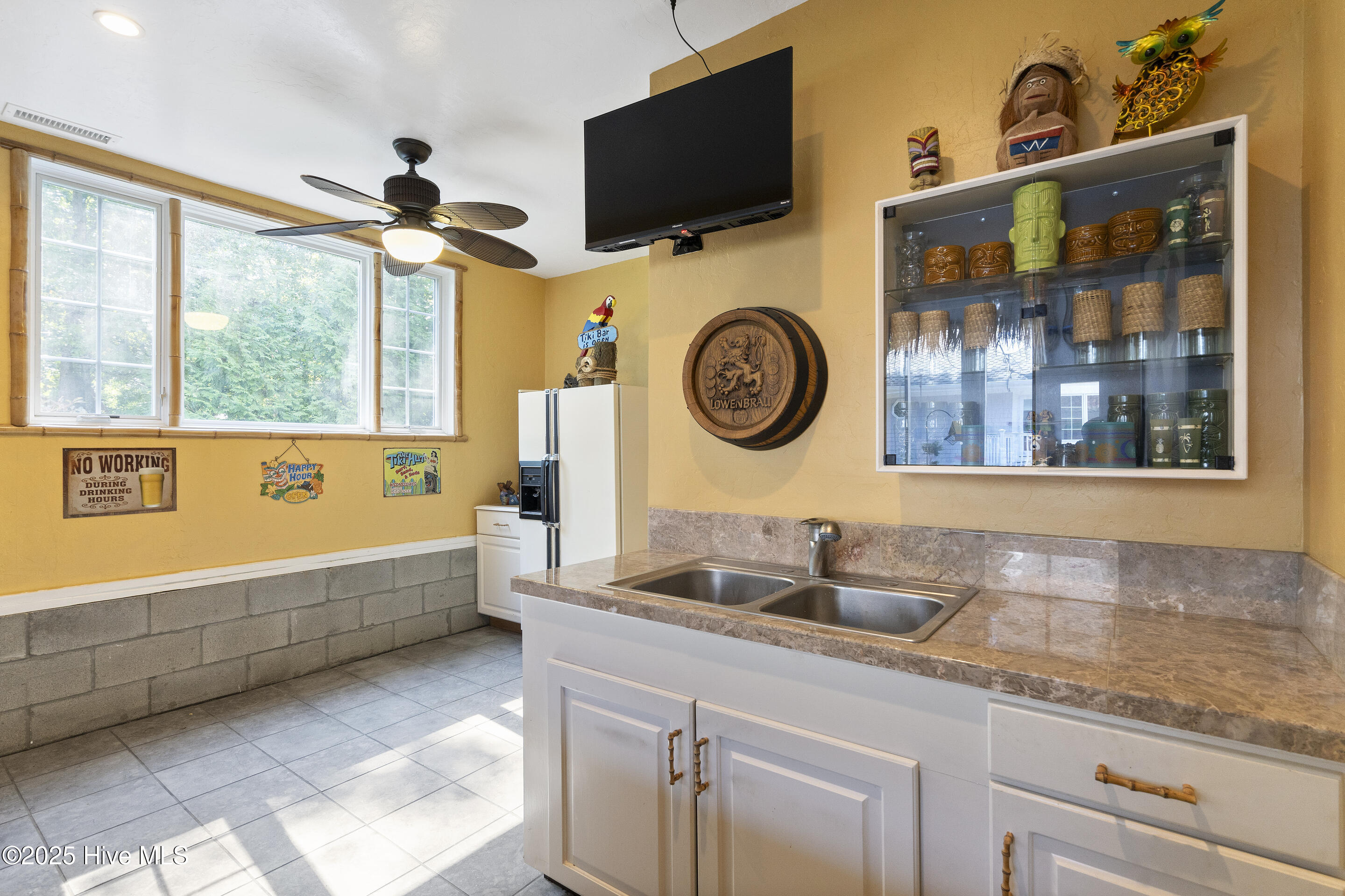 100503346 | Photo 67