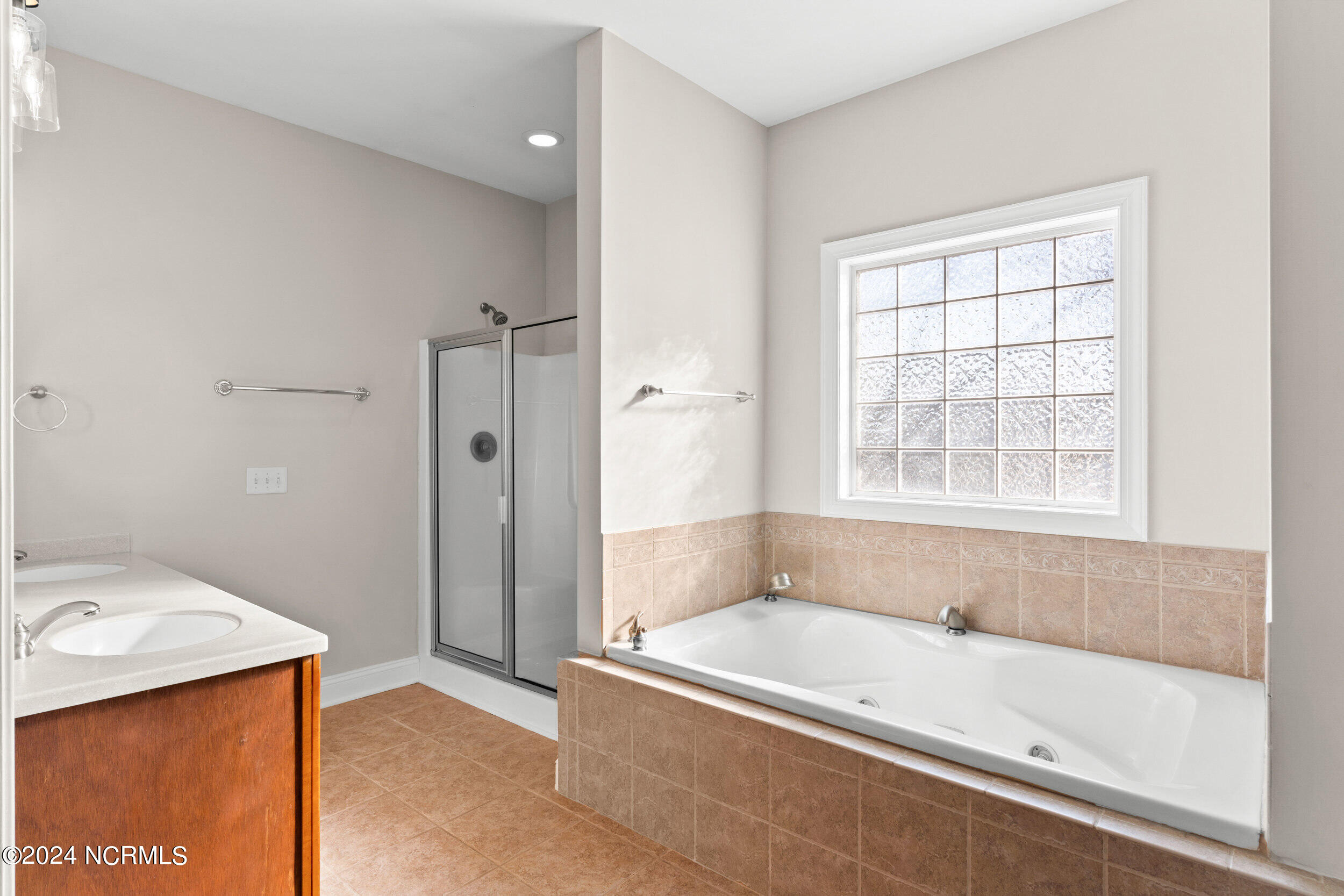 100564899 | Photo 17