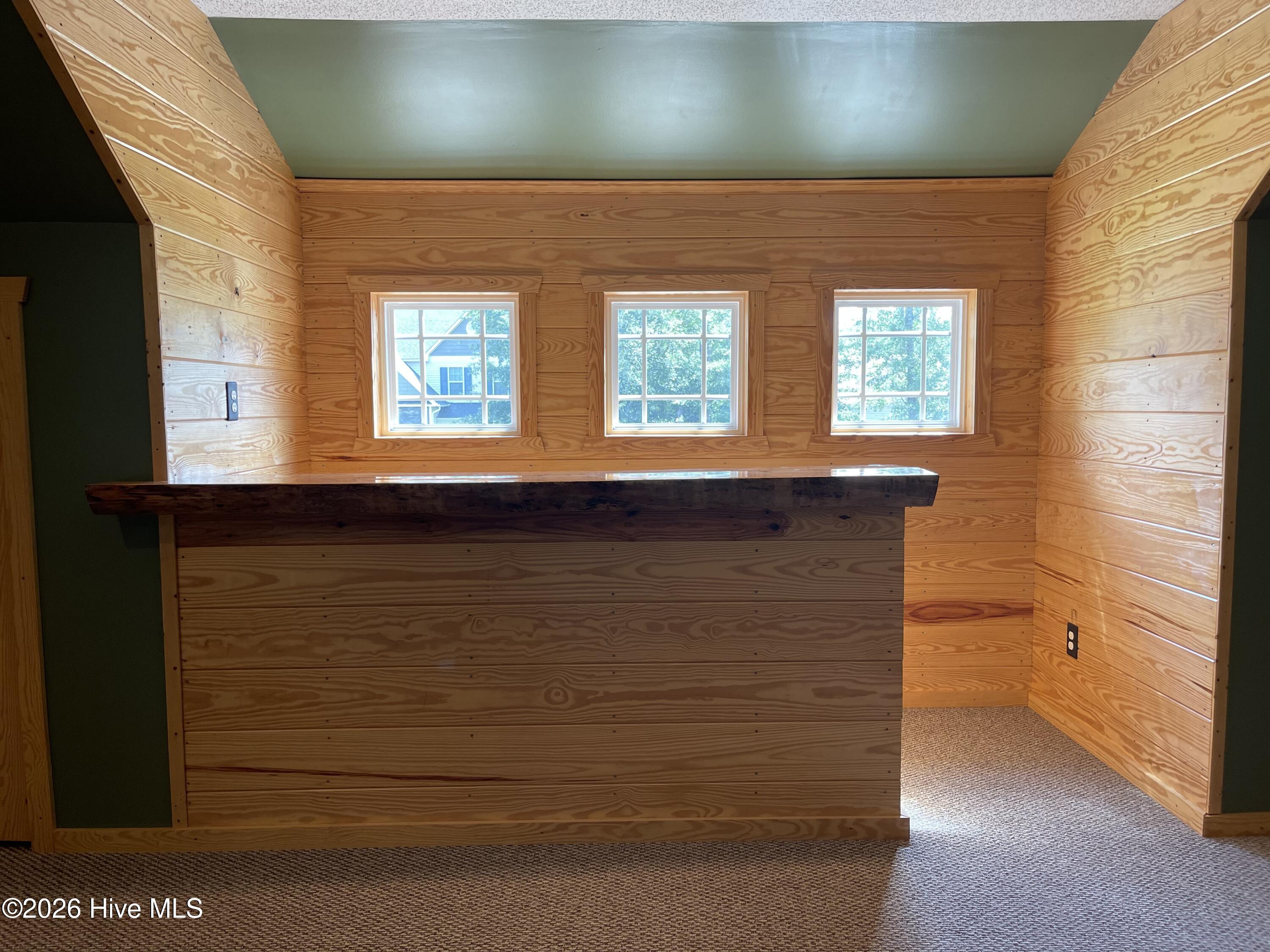 100562553 | Photo 45