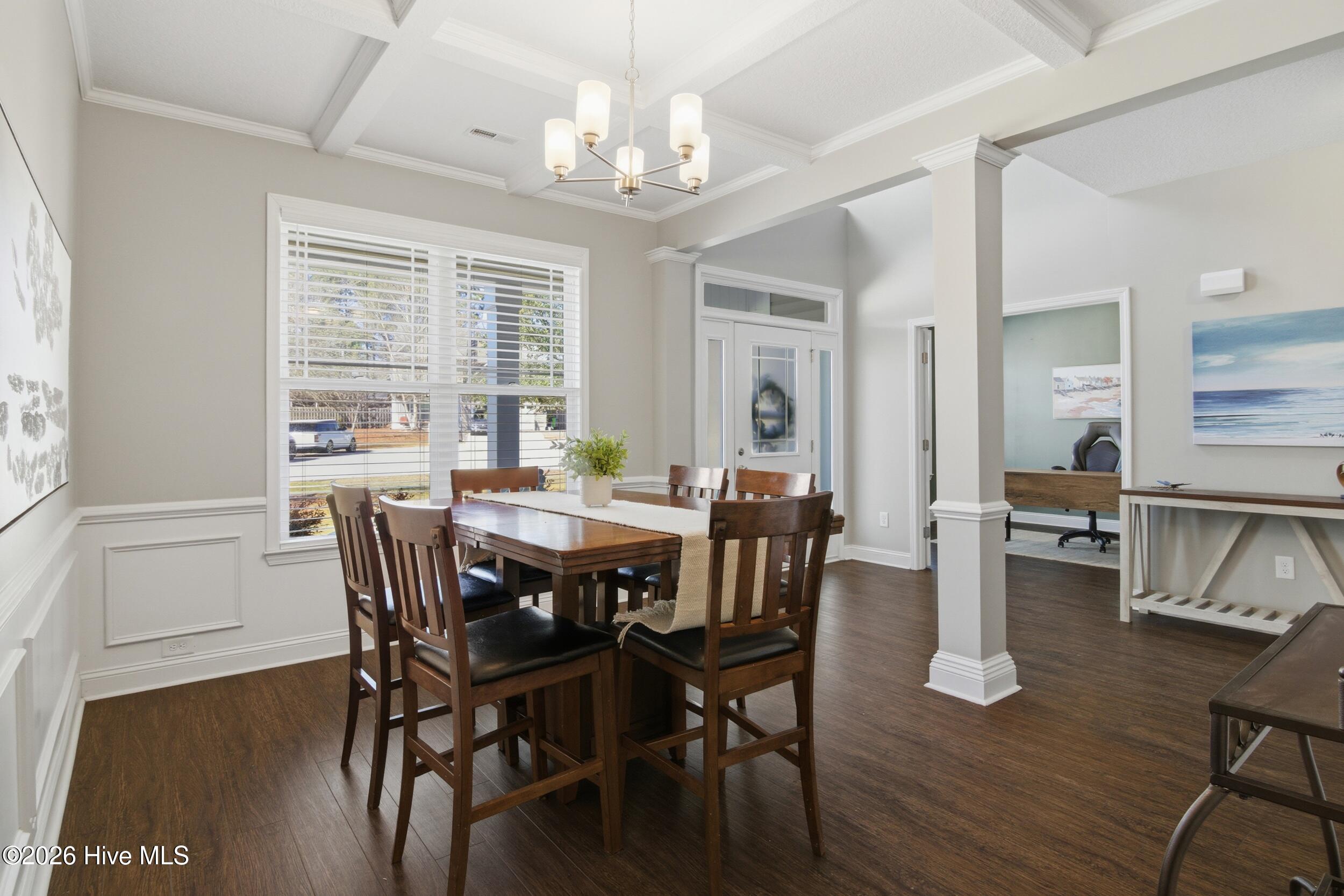 100552695 | Photo 11