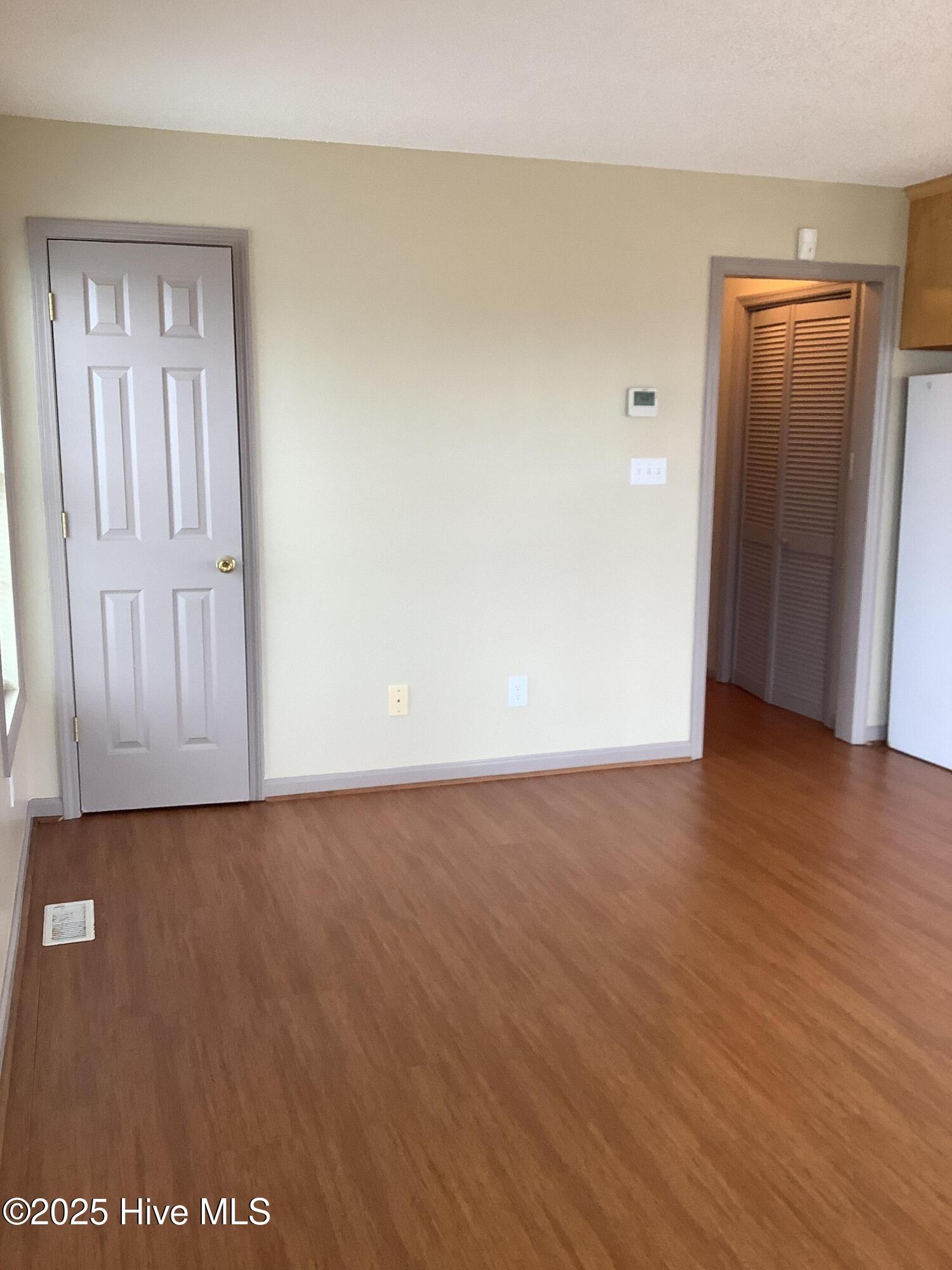 100530094 | Photo 29