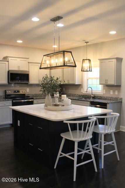 100548455 | Photo 21