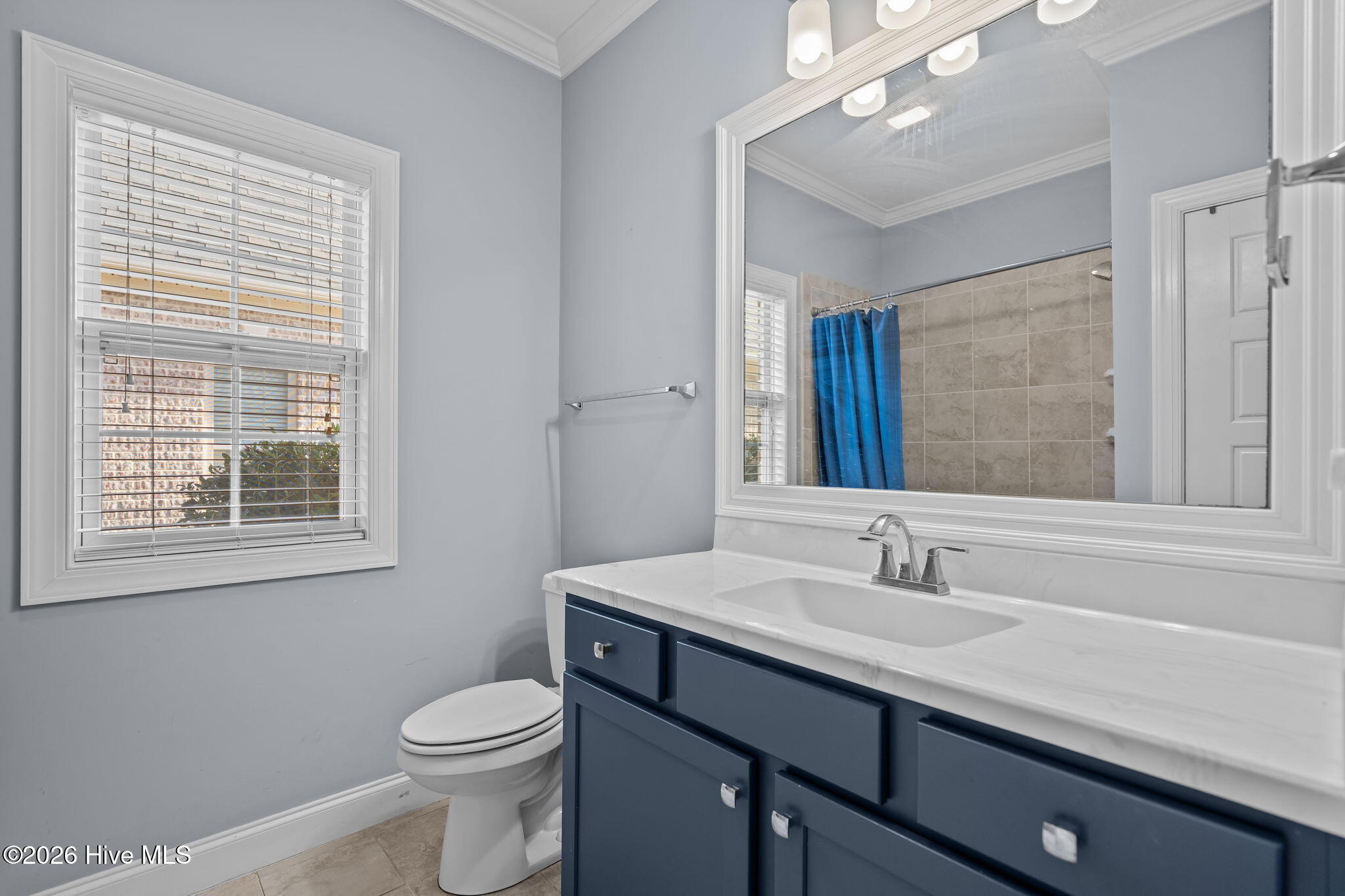 100548137 | Photo 33