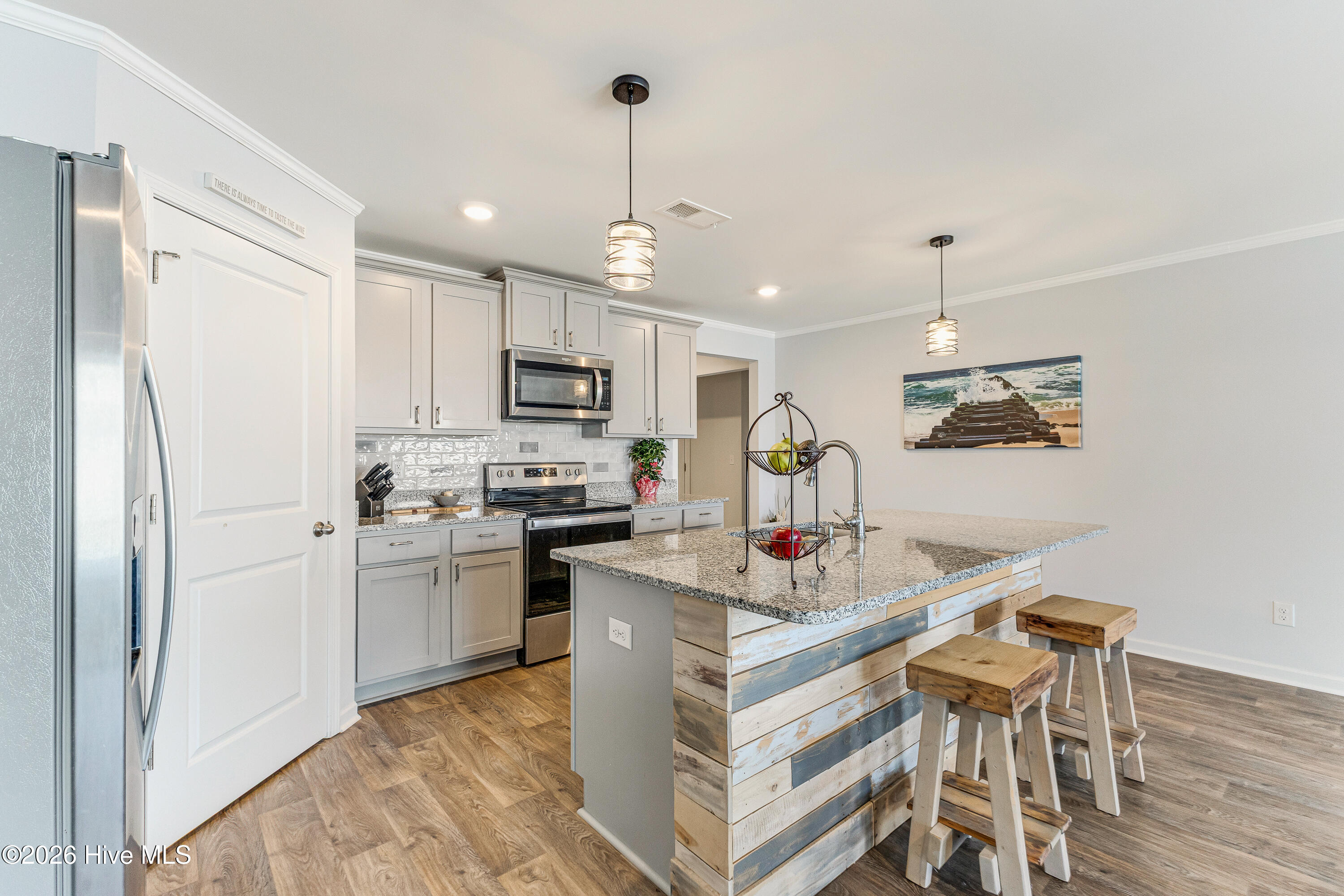 100559432 | Photo 13