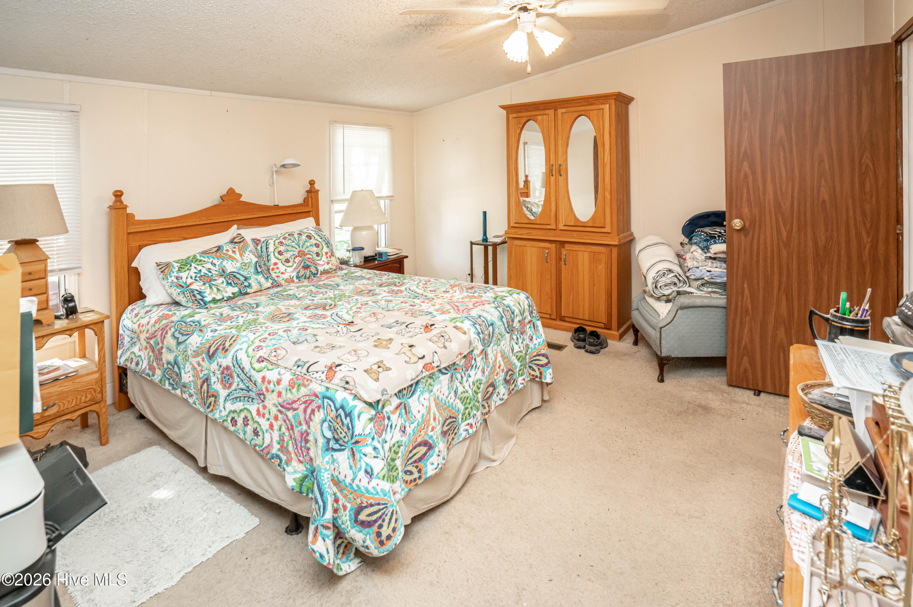 100567070 | Photo 14