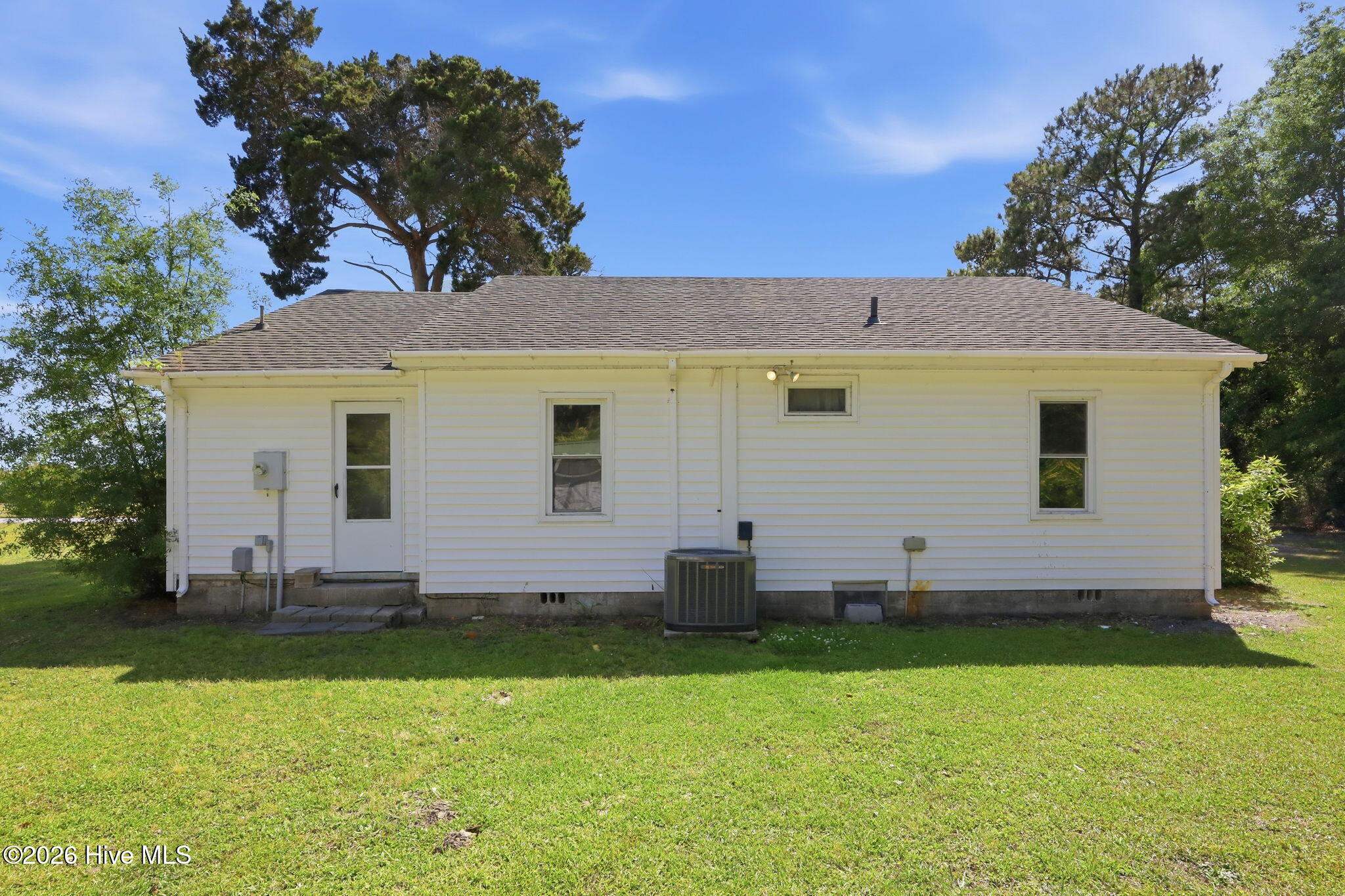 5250 Business Drive,Newport