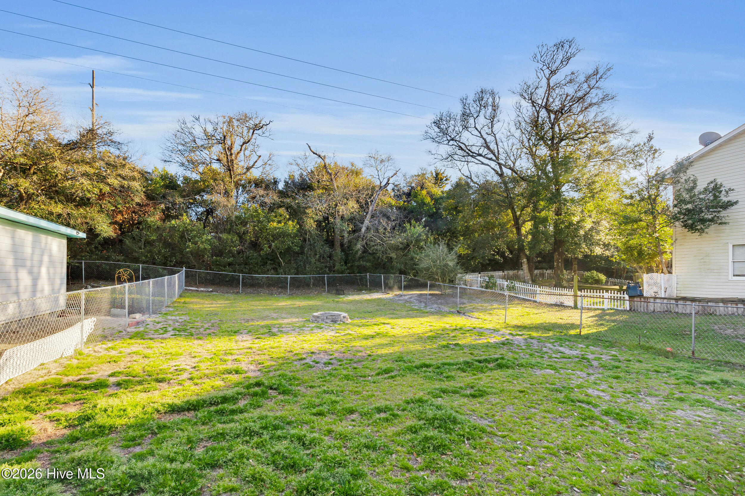 100560097 | Photo 39