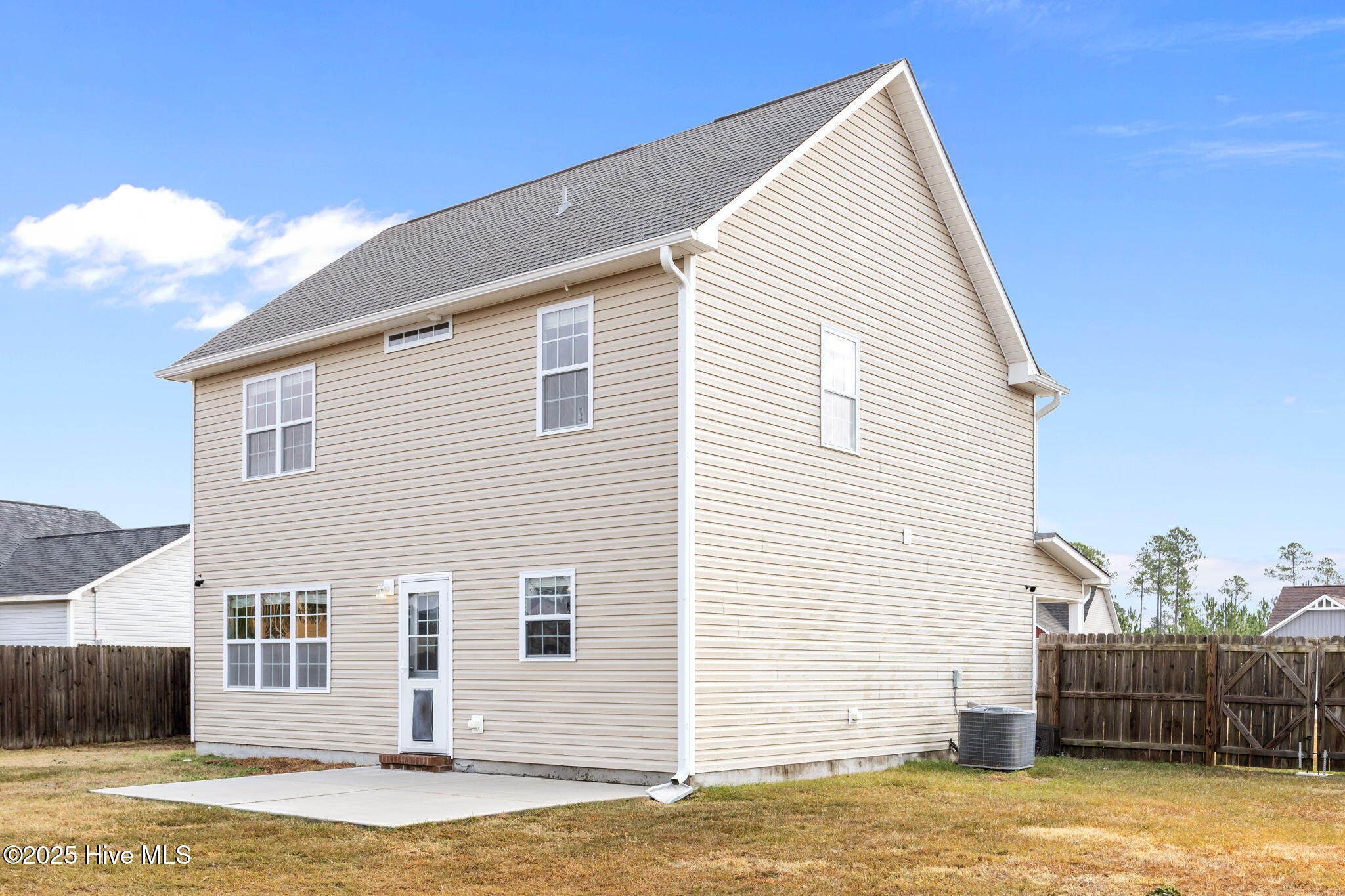 100542971 | Photo 48