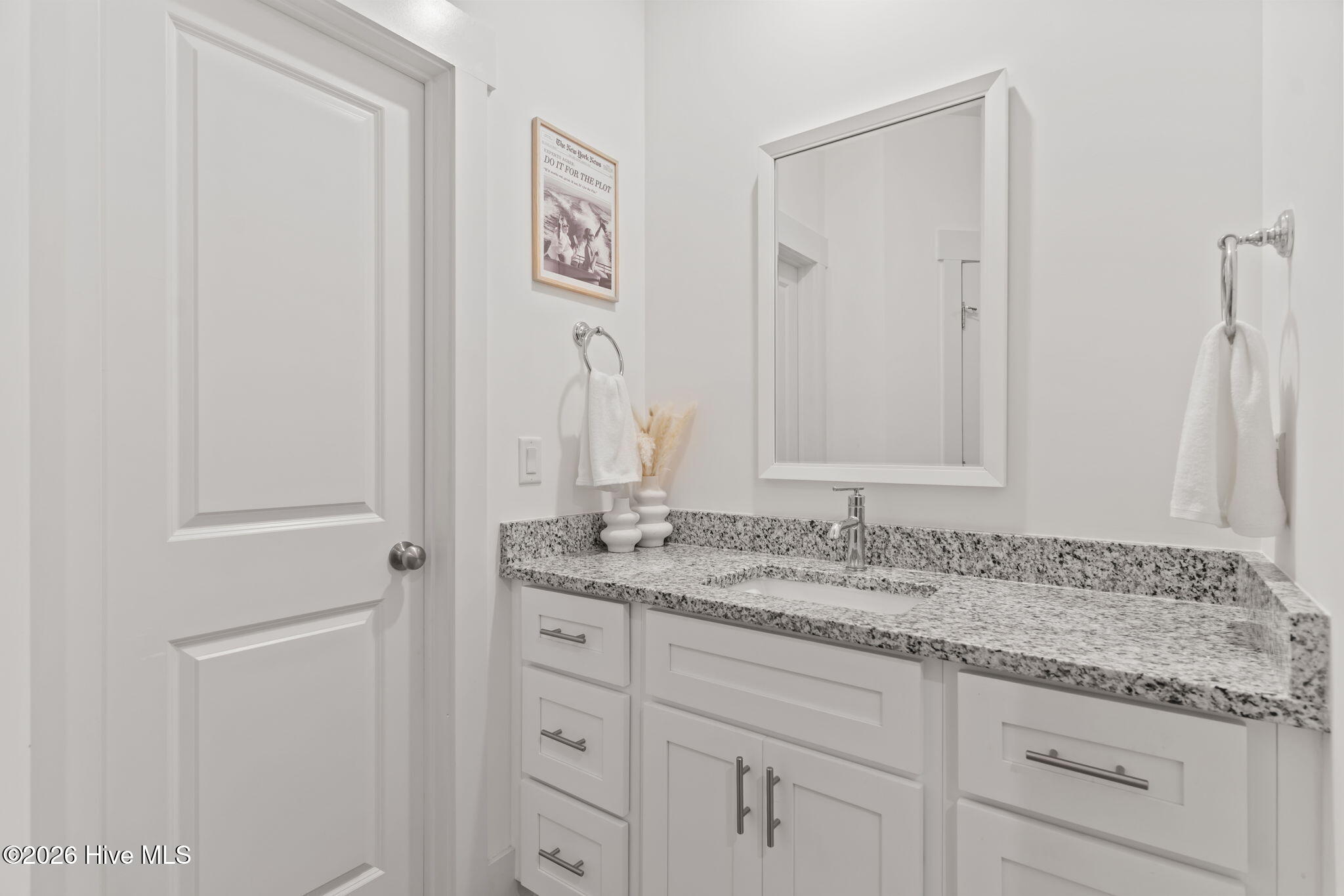 100562426 | Photo 15