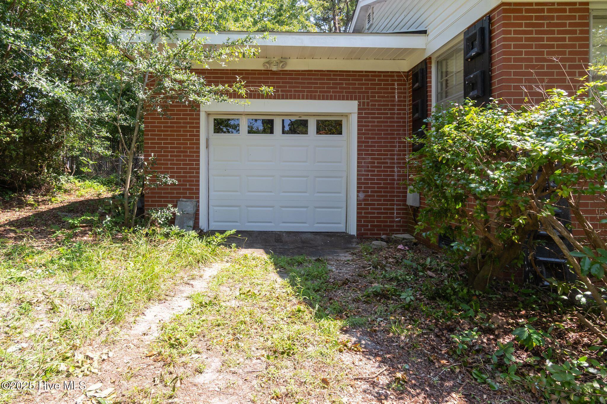 100529012 | Photo 28