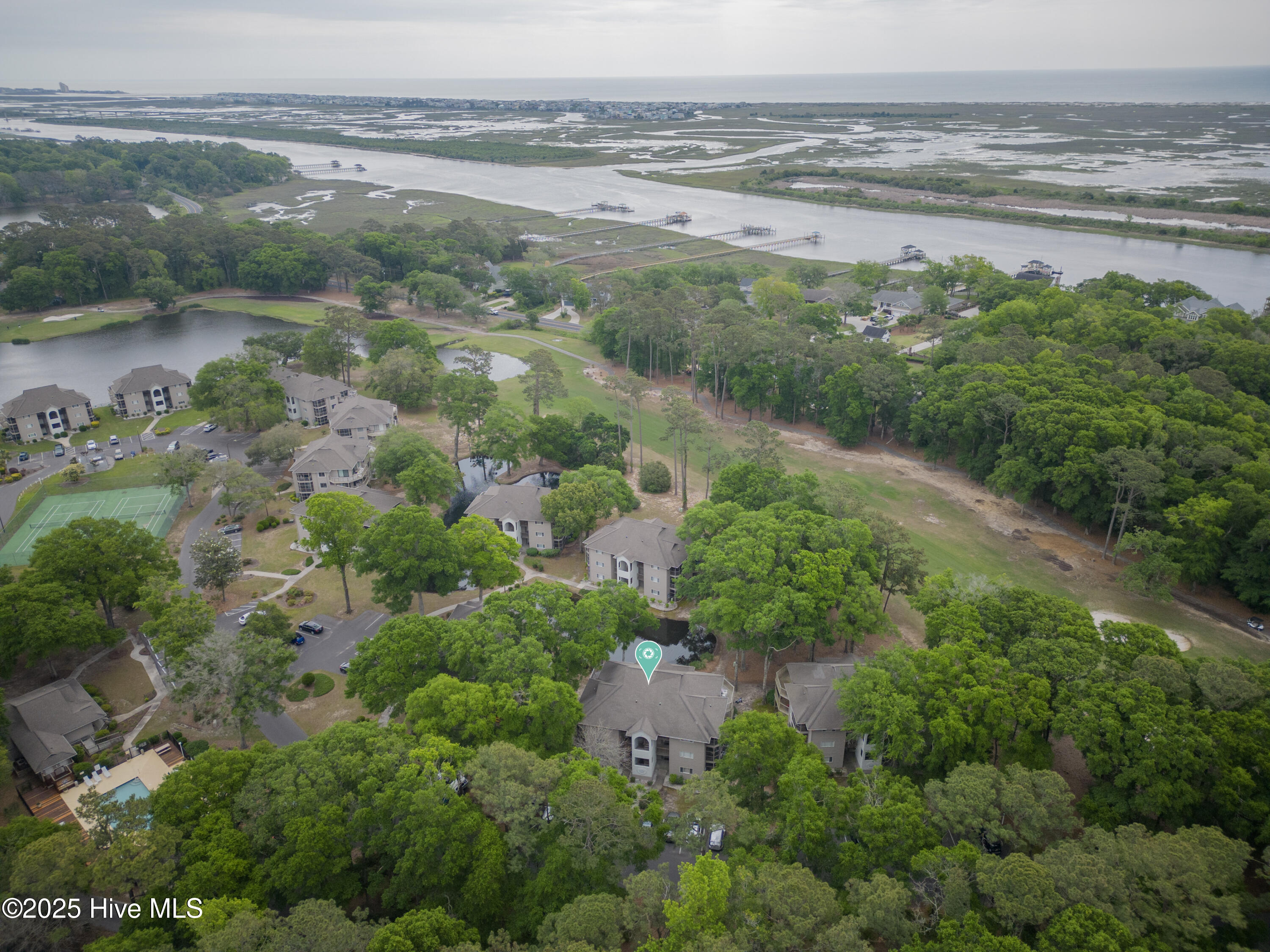 100508575 | Photo 32