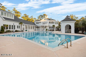 100560596 | Photo 56