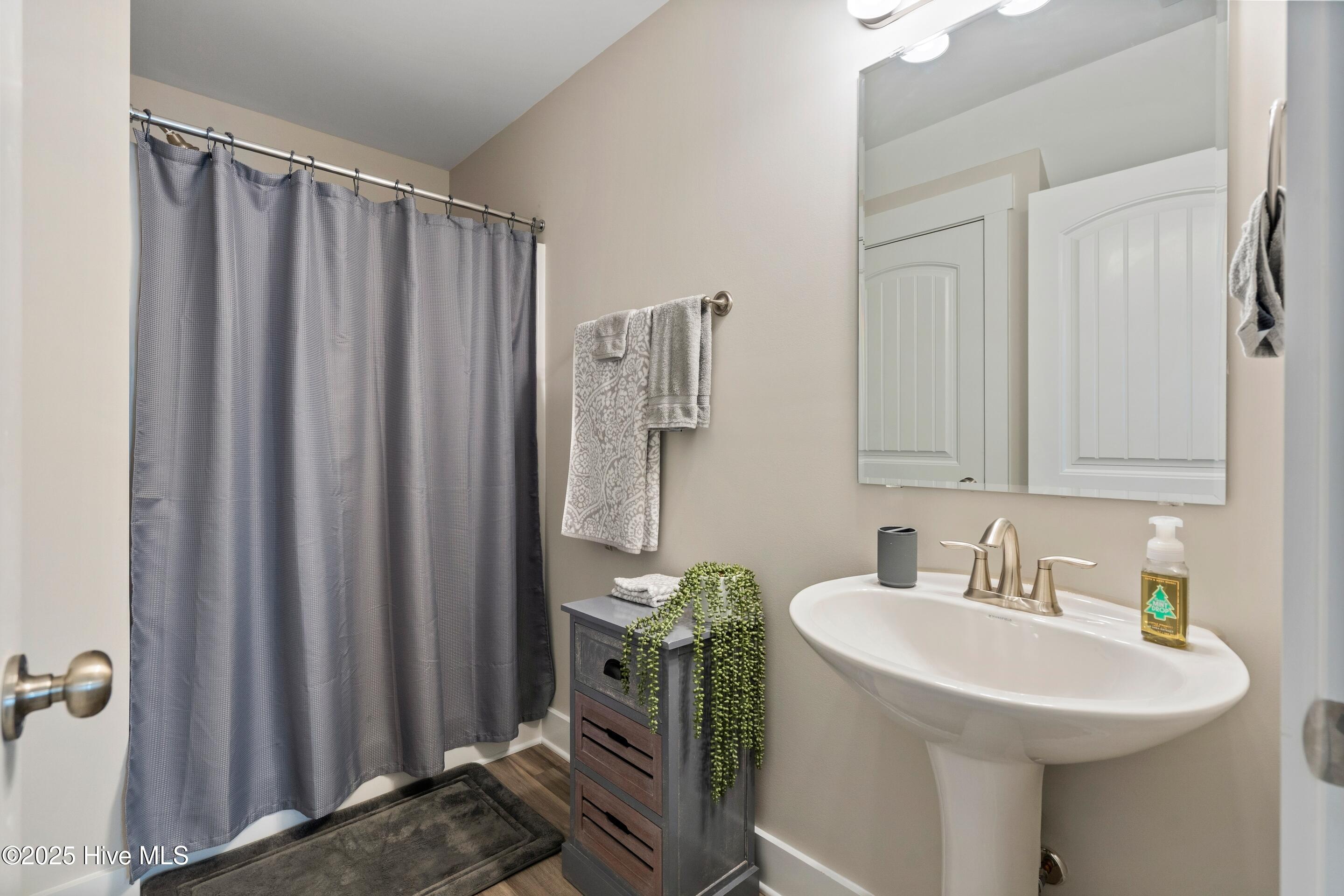 100538815 | Photo 12