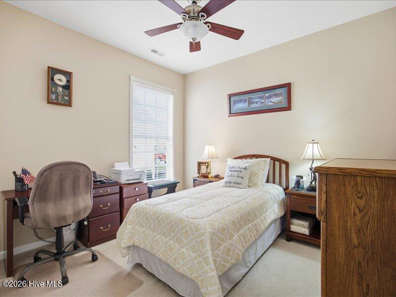 100563793 | Photo 33