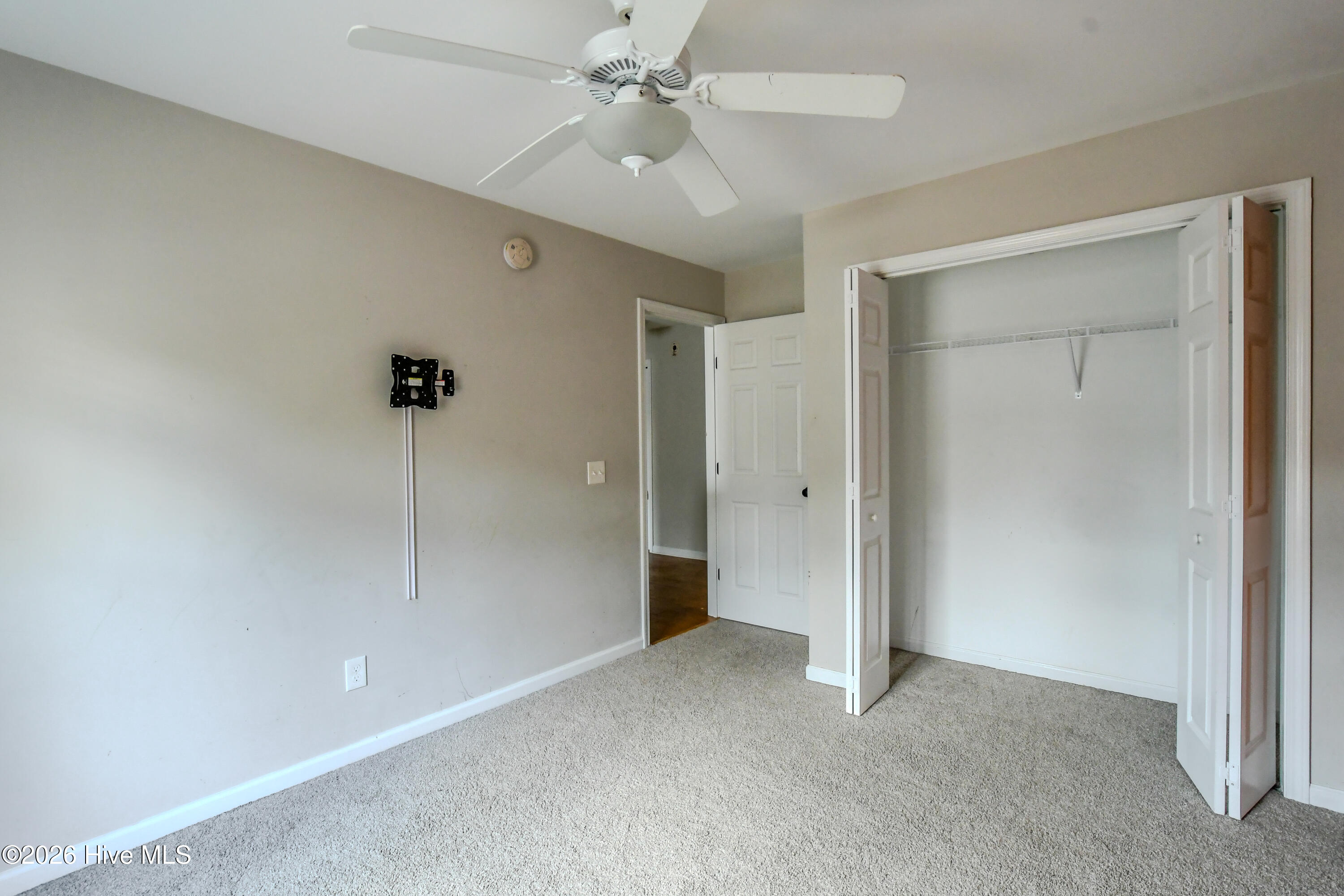 100547567 | Photo 23