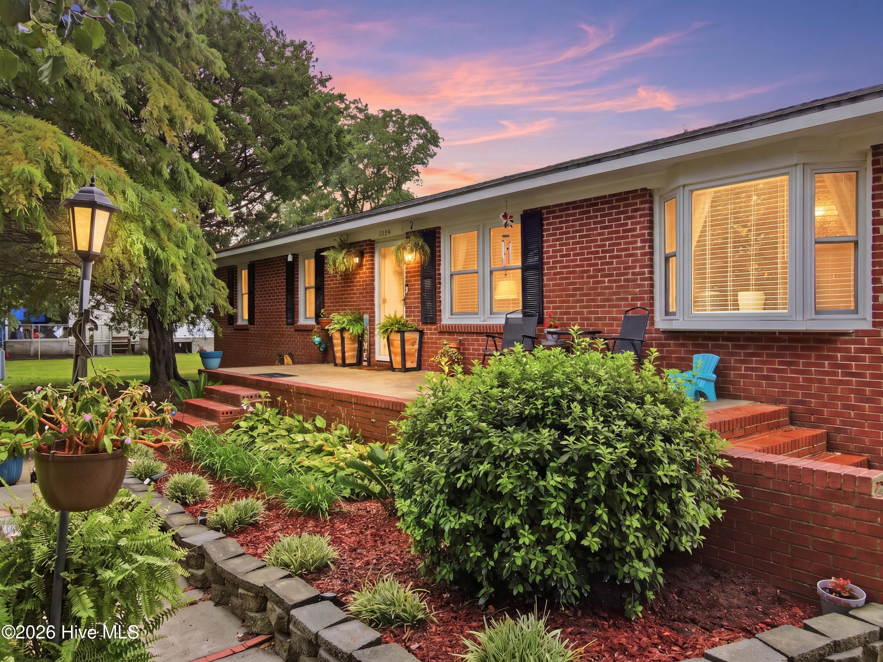 6634 Florence Road,Merritt