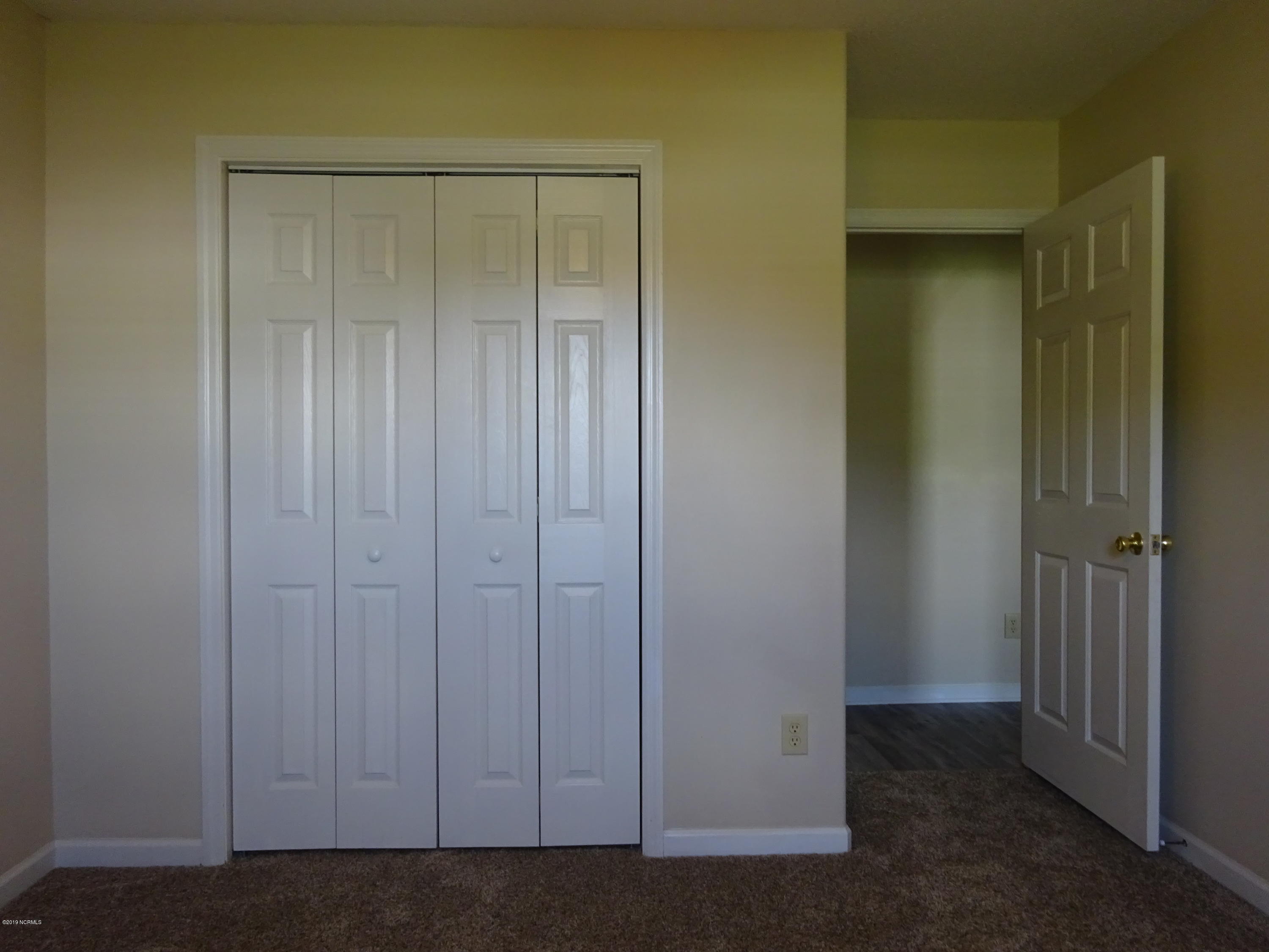 100543954 | Photo 25