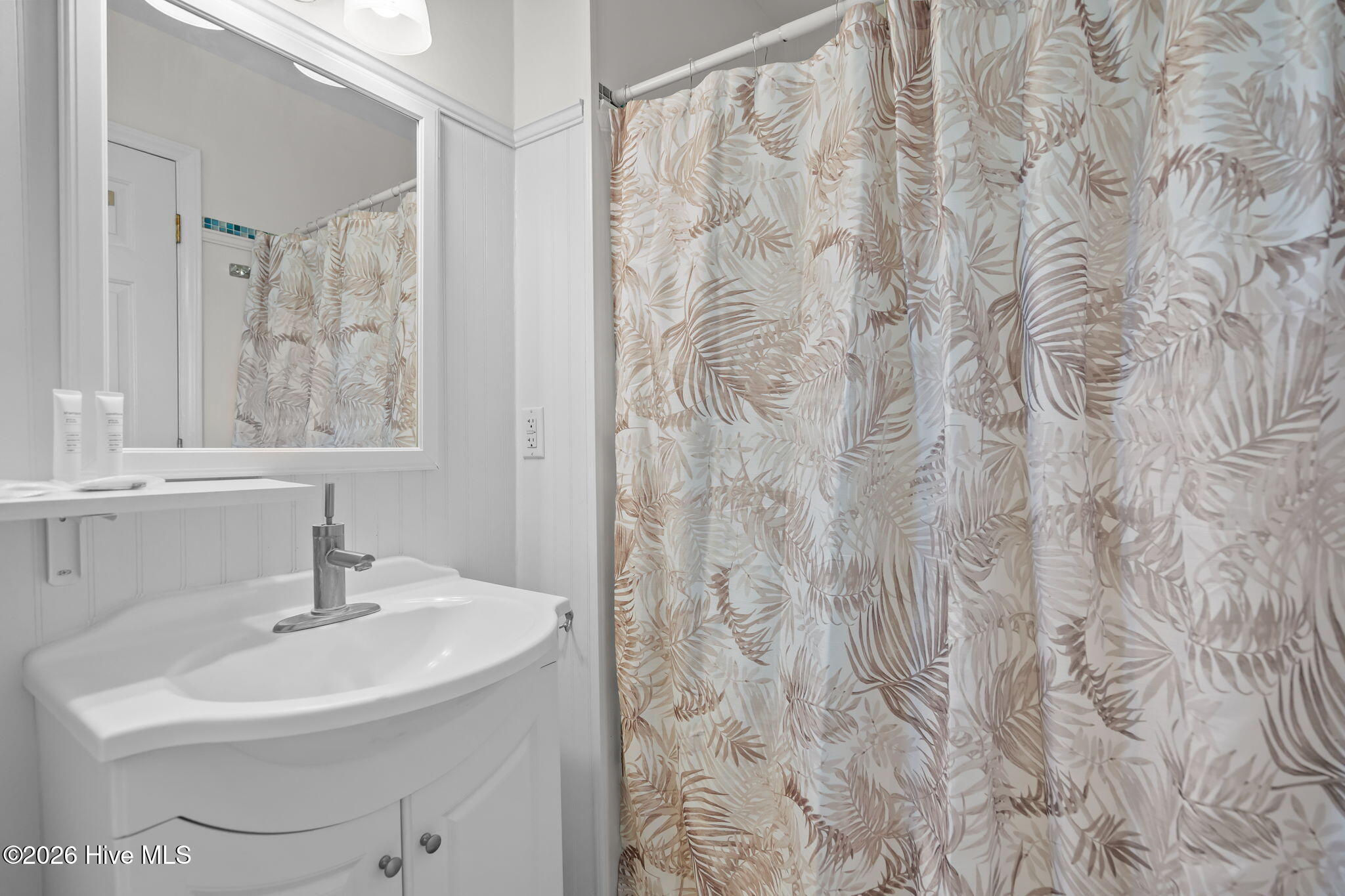 100549615 | Photo 31