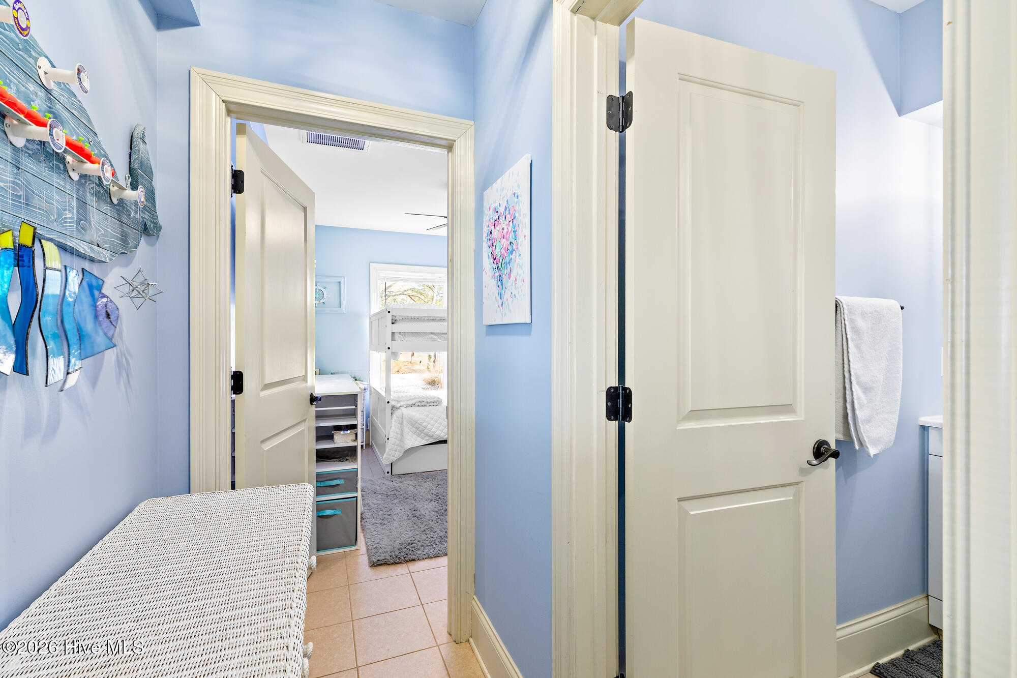 100554367 | Photo 37