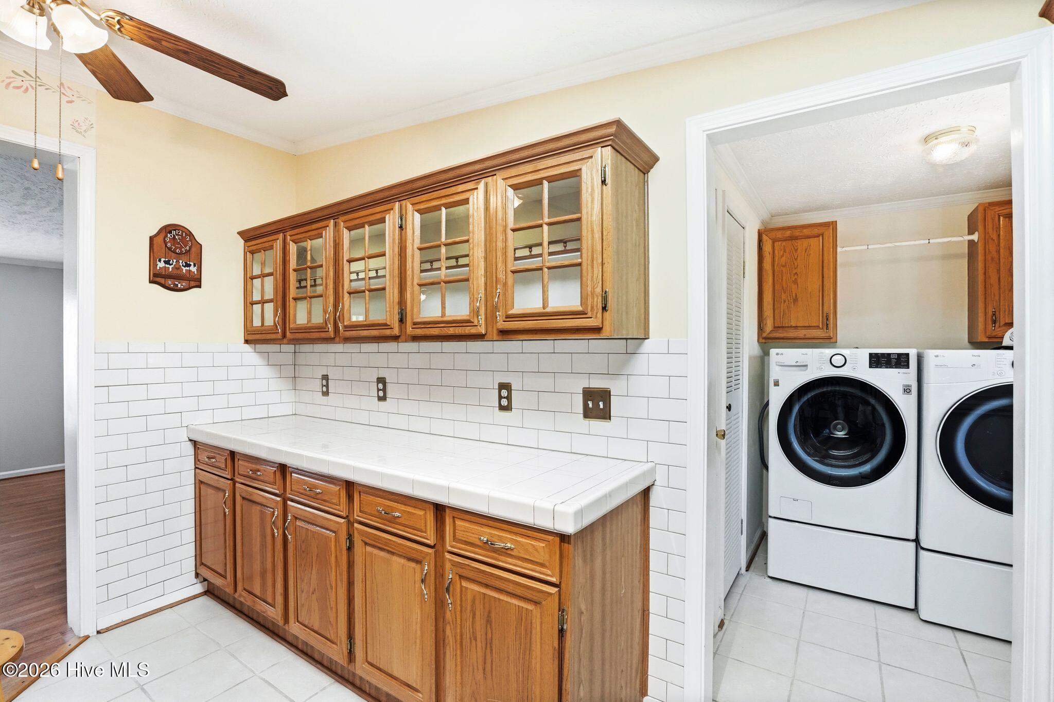 100567371 | Photo 27