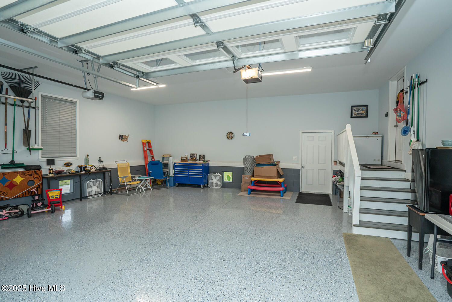 100522002 | Photo 34