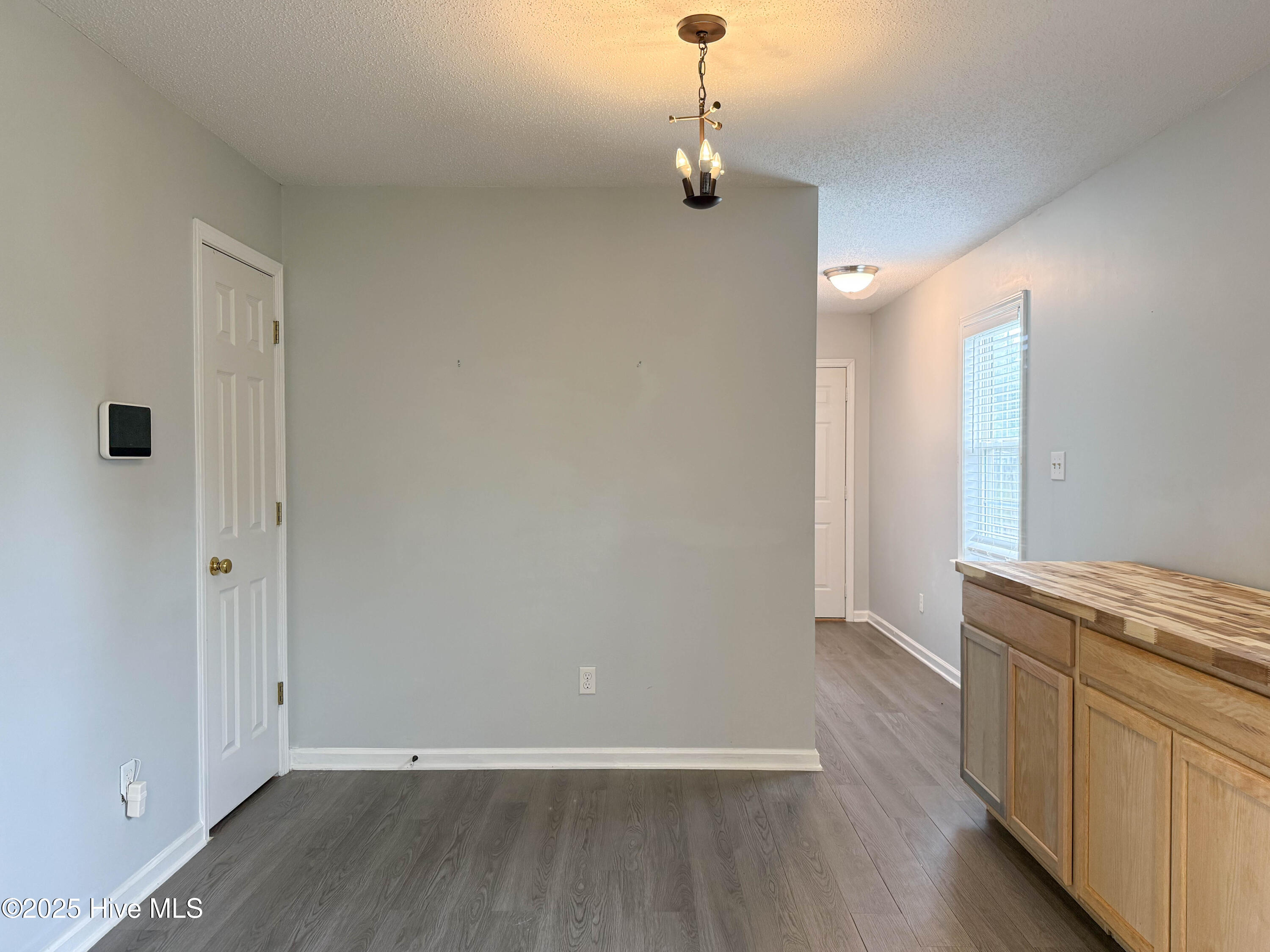 125 Kanton Drive, Jacksonville, NC 28540 – photo 12: Photo Sep 08 2025, 12 06 57 PM