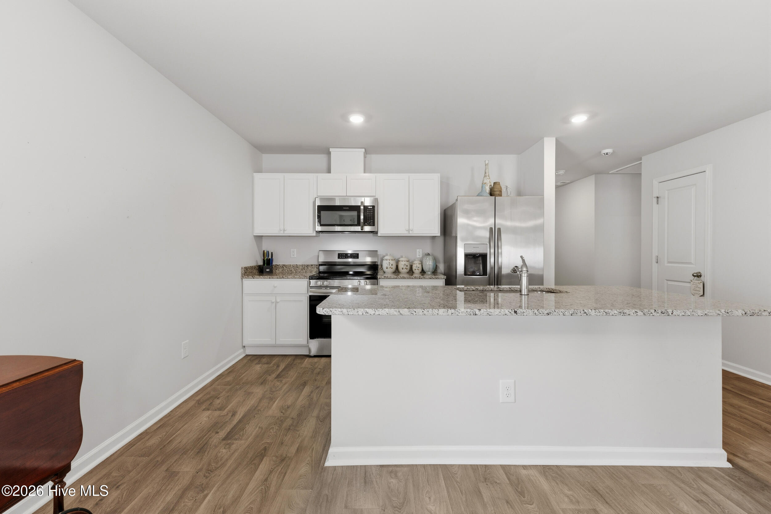 100552452 | Photo 23