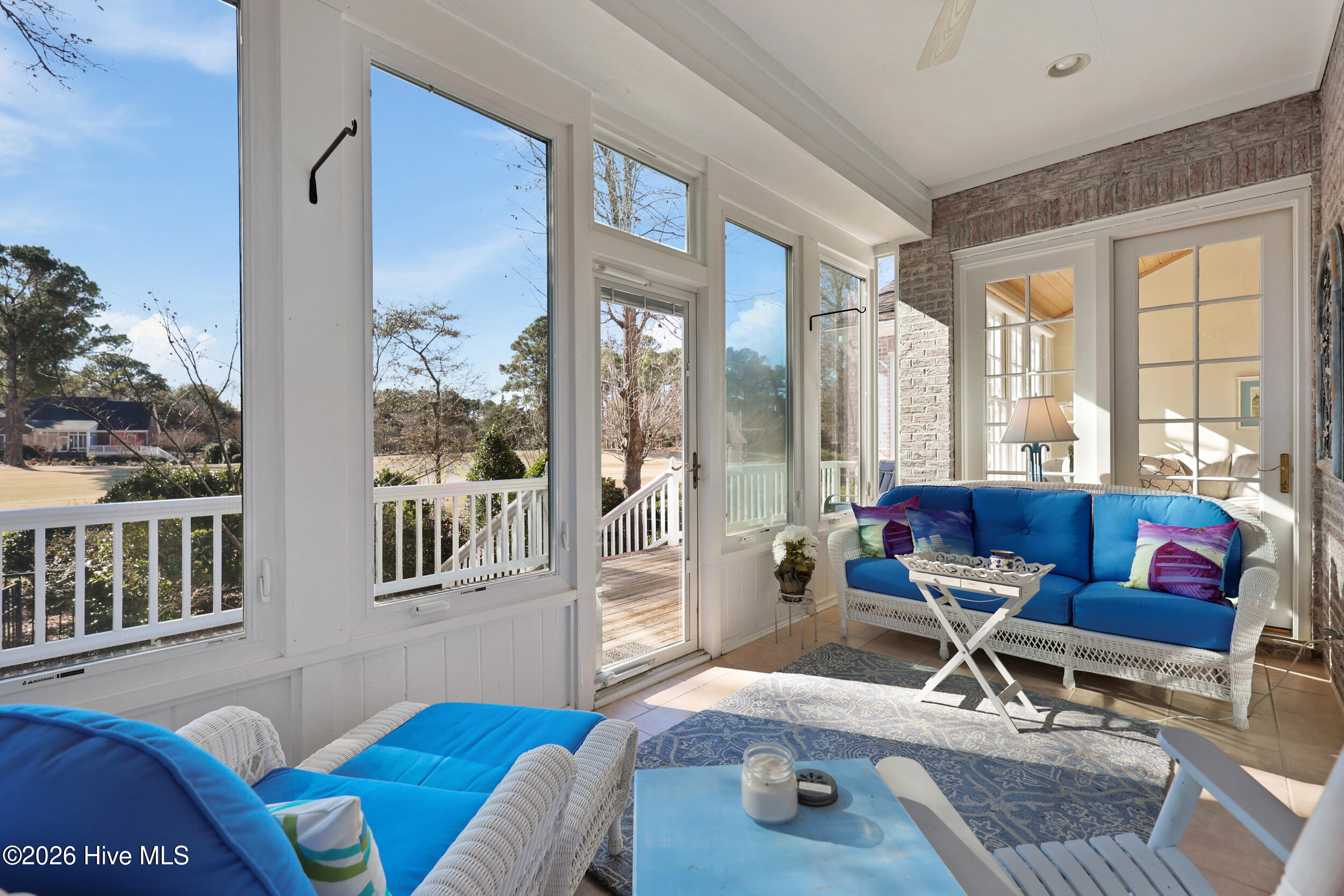 100554606 | Photo 27