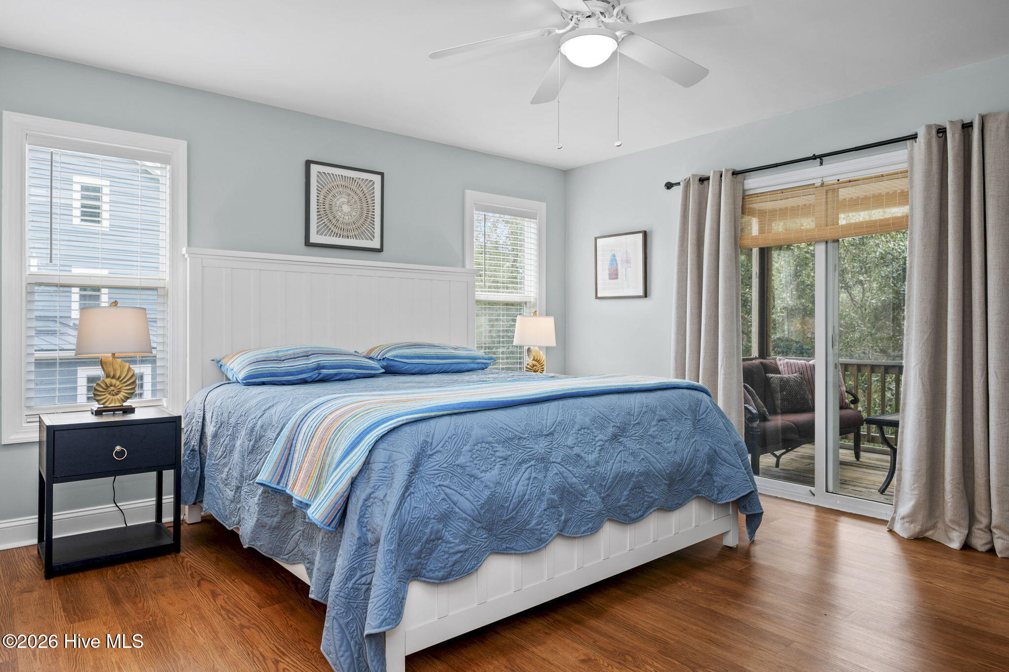 100557272 | Photo 47