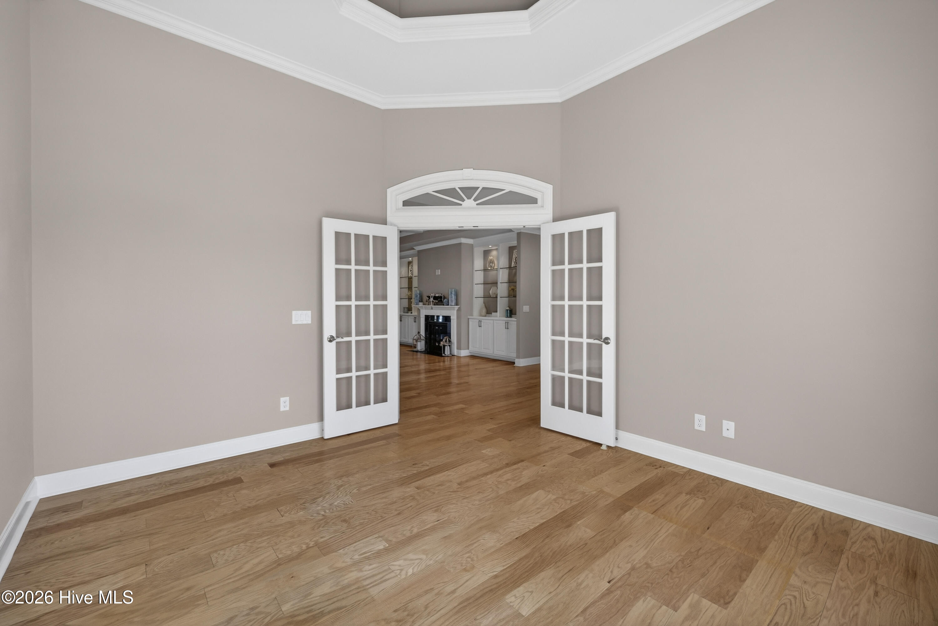 100562254 | Photo 28