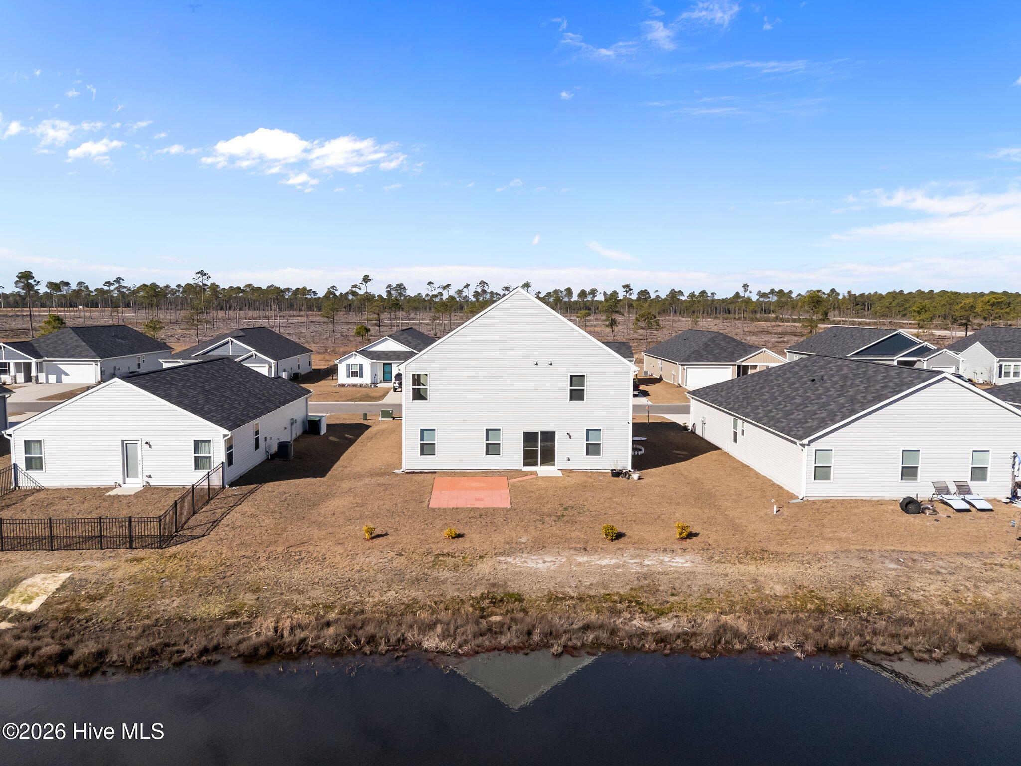 100549806 | Photo 37