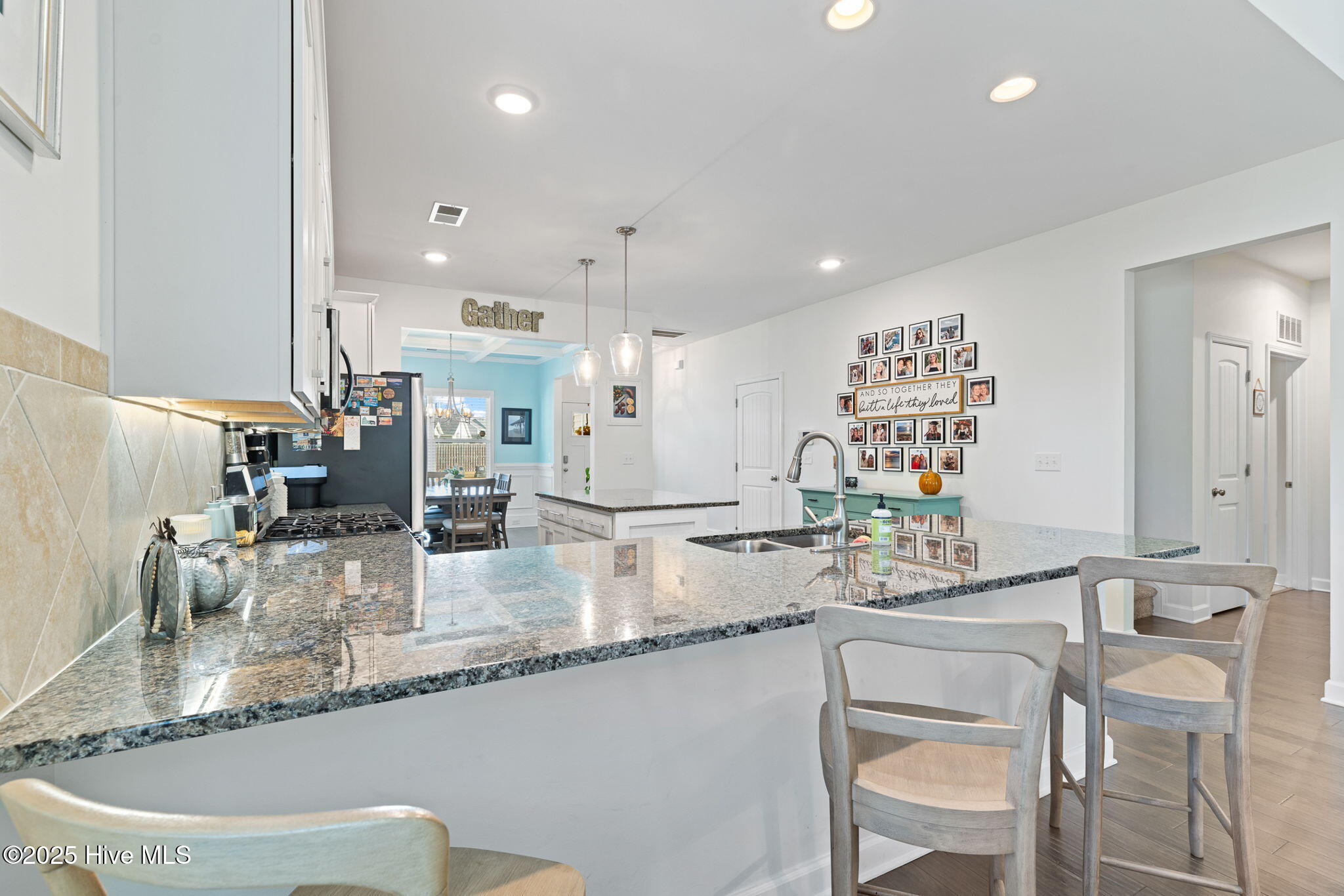 100541637 | Photo 19