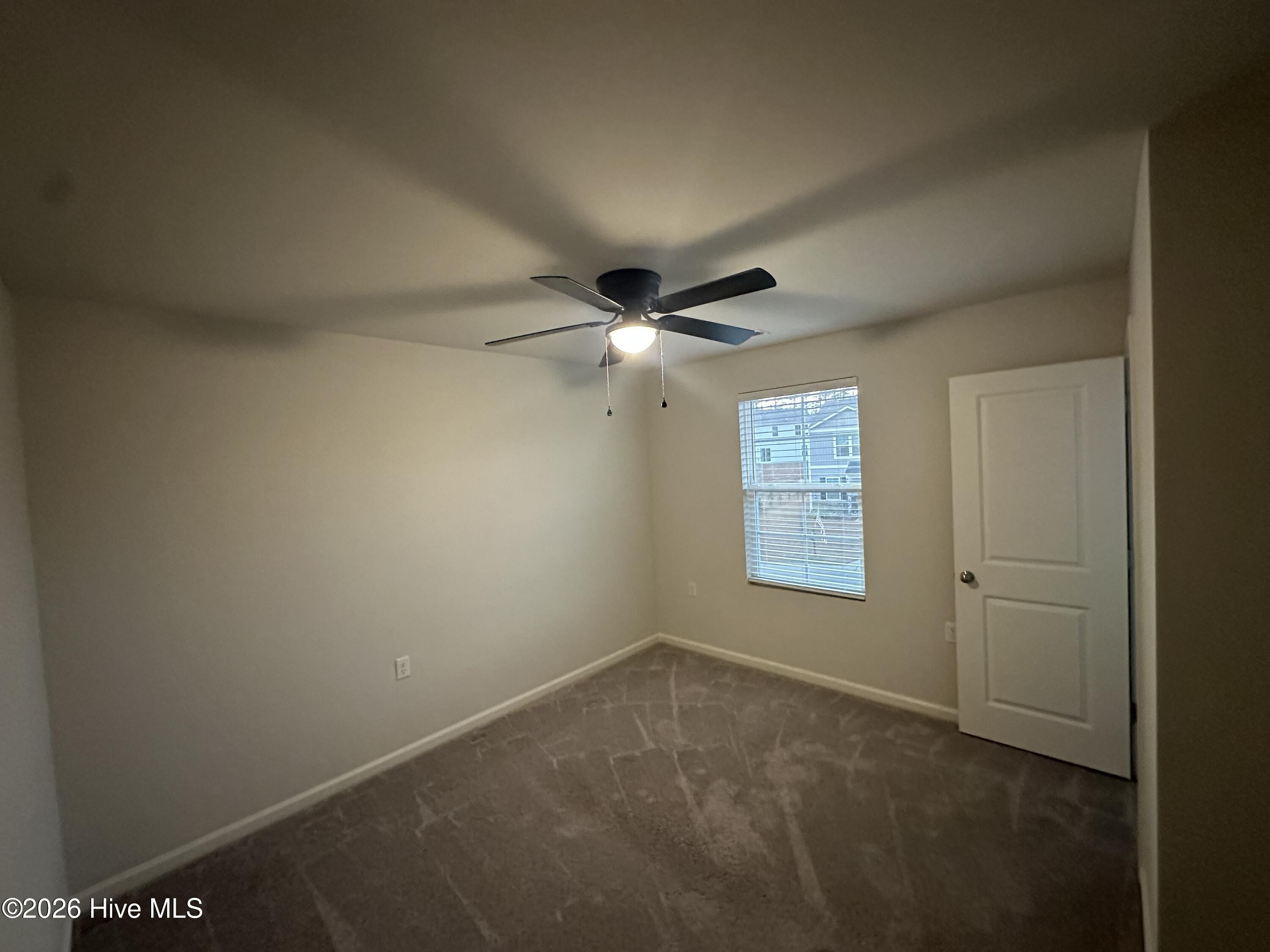 100549378 | Photo 17