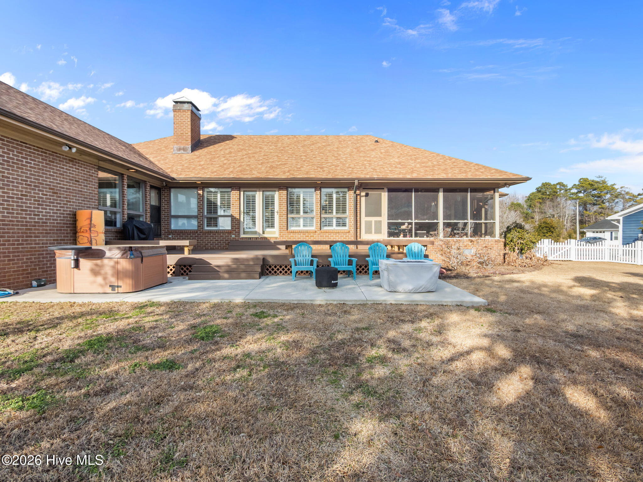 200 Pelican Drive, Newport, NC, 28570