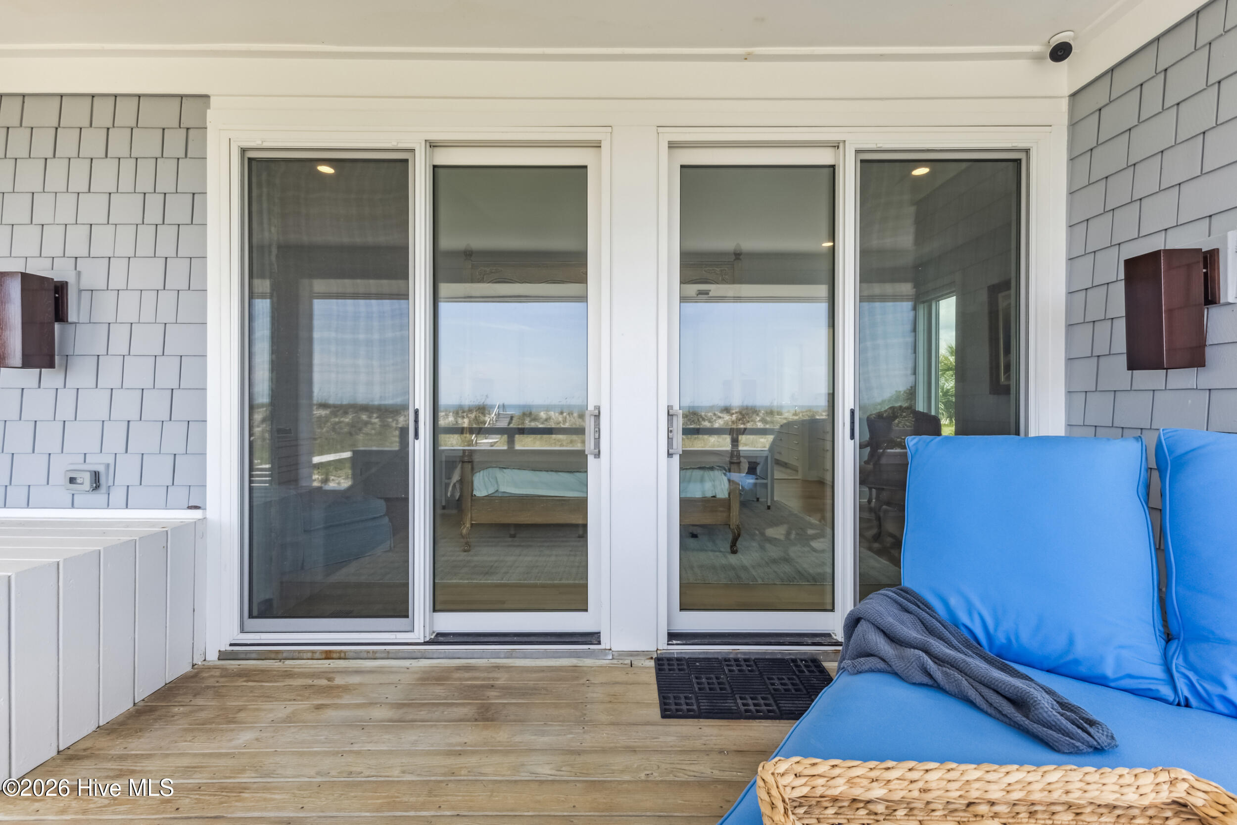 100560711 | Photo 59