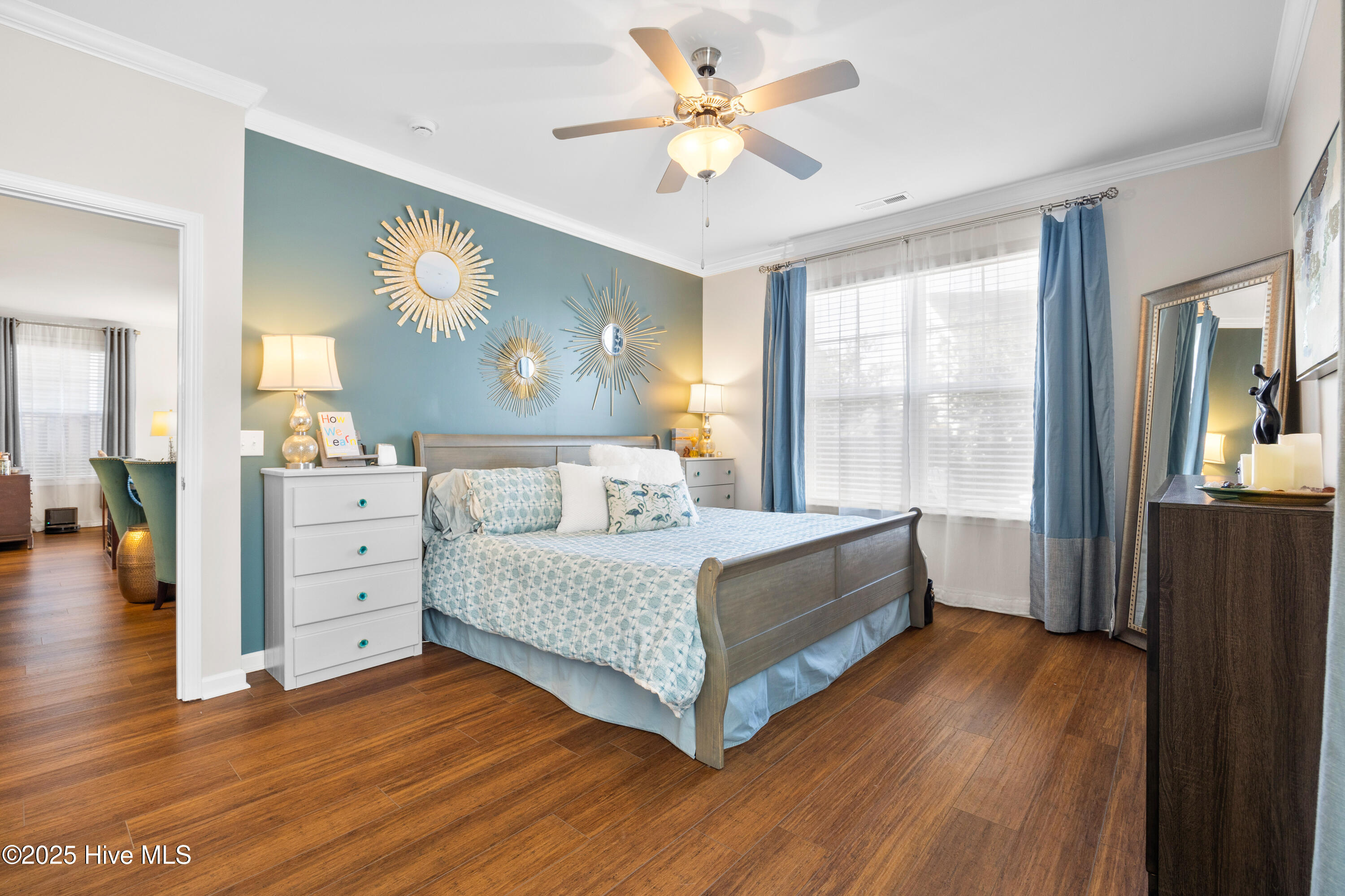 100534608 | Photo 20