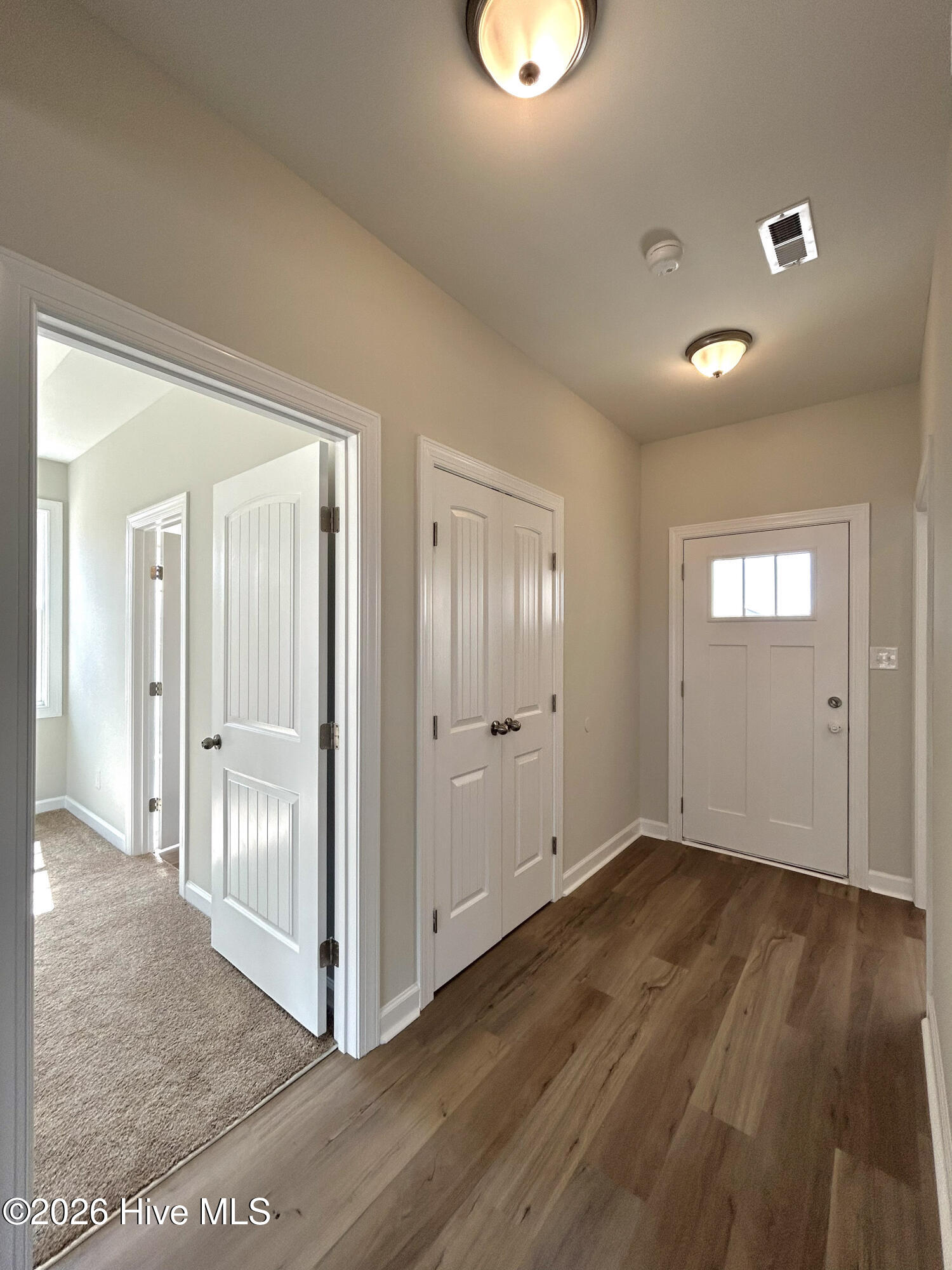 100560362 | Photo 18