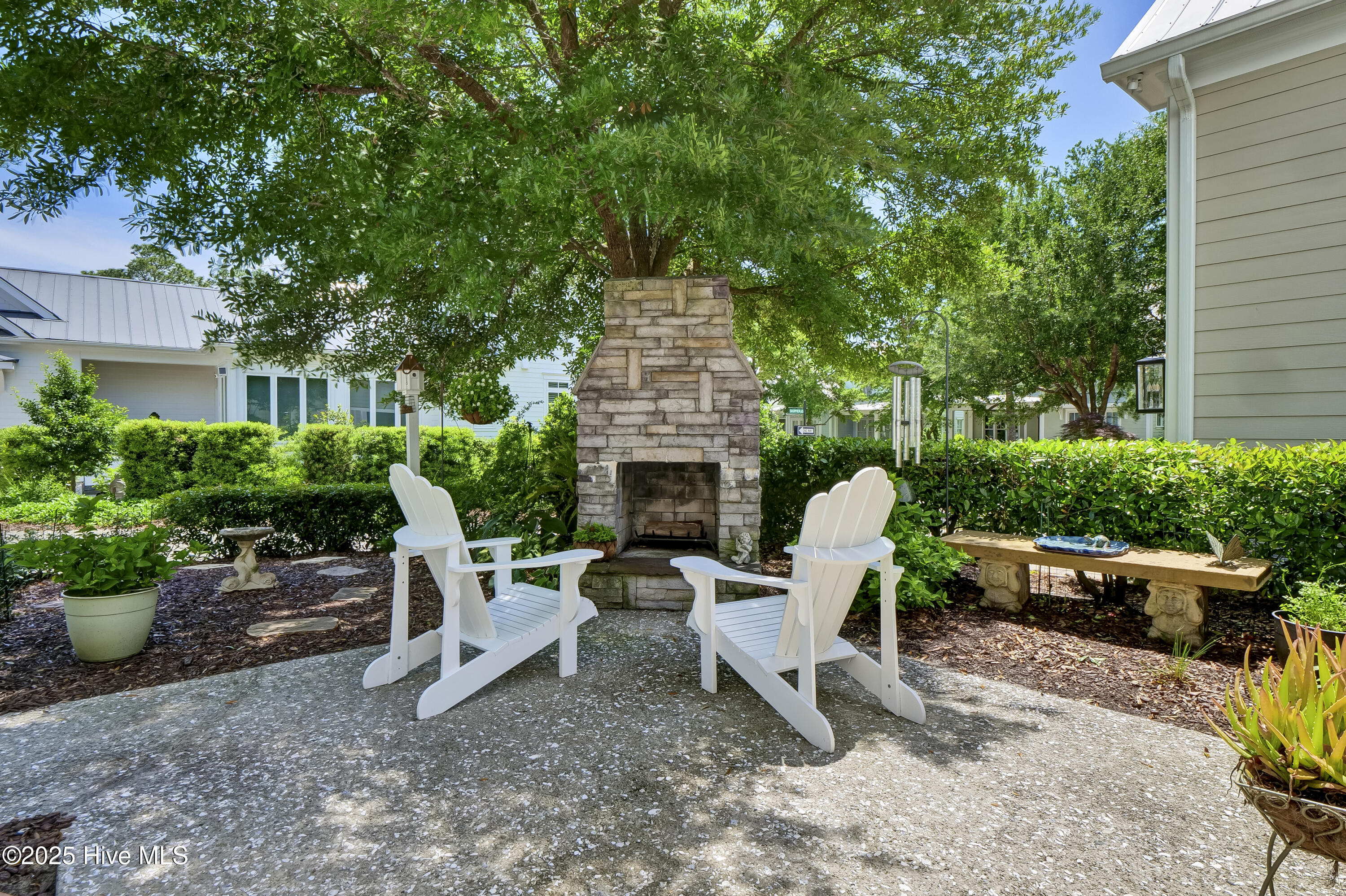 100505829 | Photo 26