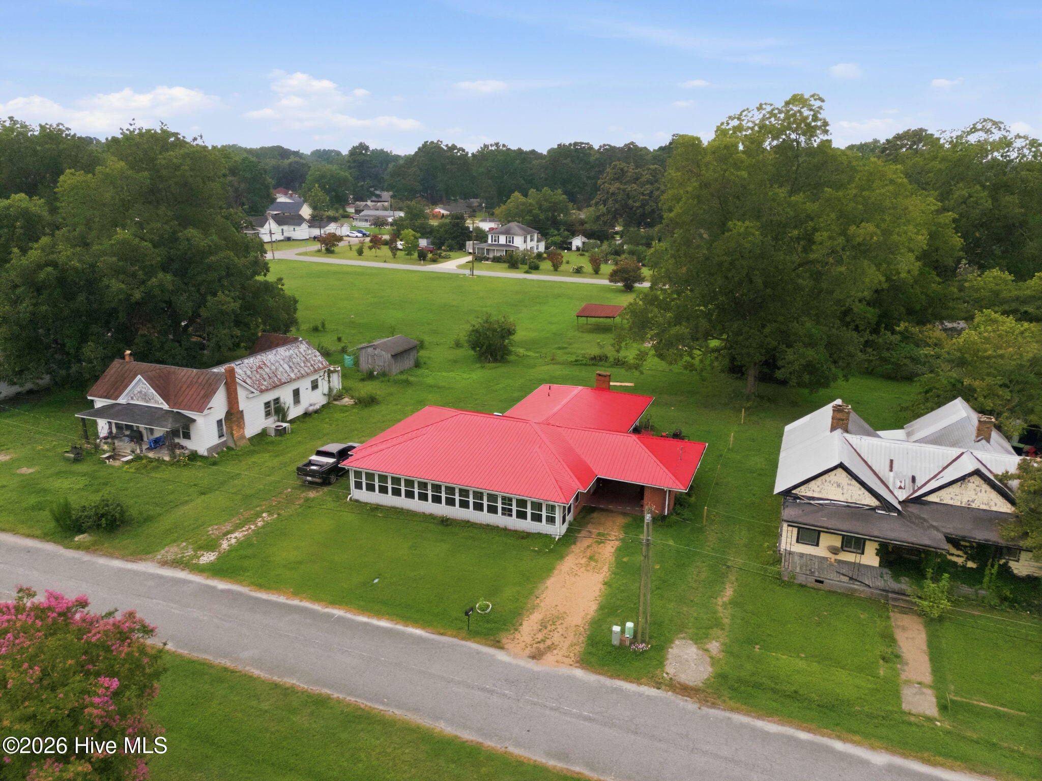 image of 208 N West Ave, Oak City, NC 27857 | MLS# 100593213