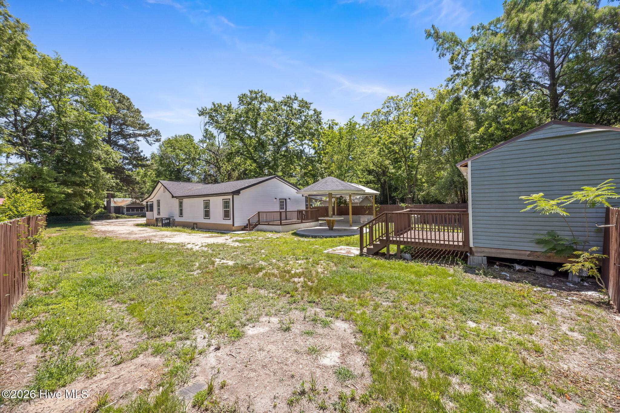 40-web-or-mls-1917 Haynie Drive-12