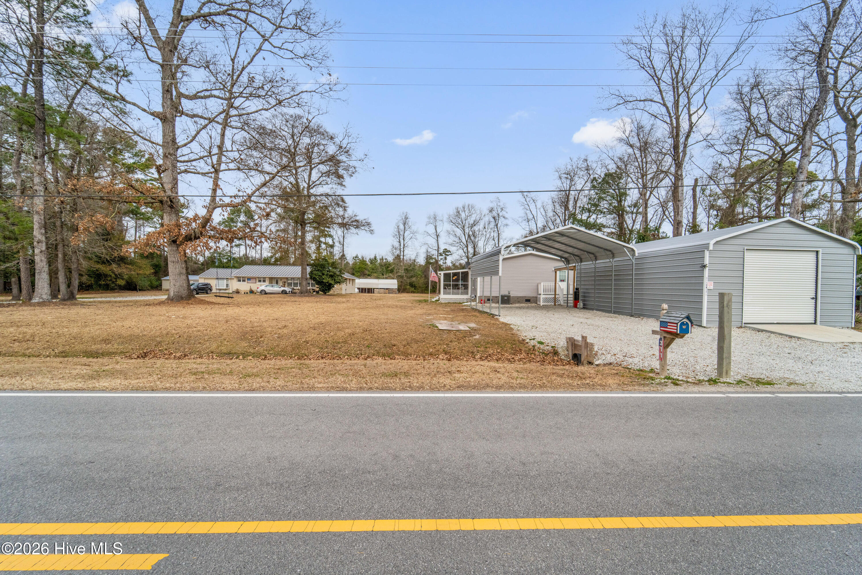 100547365 | Photo 38