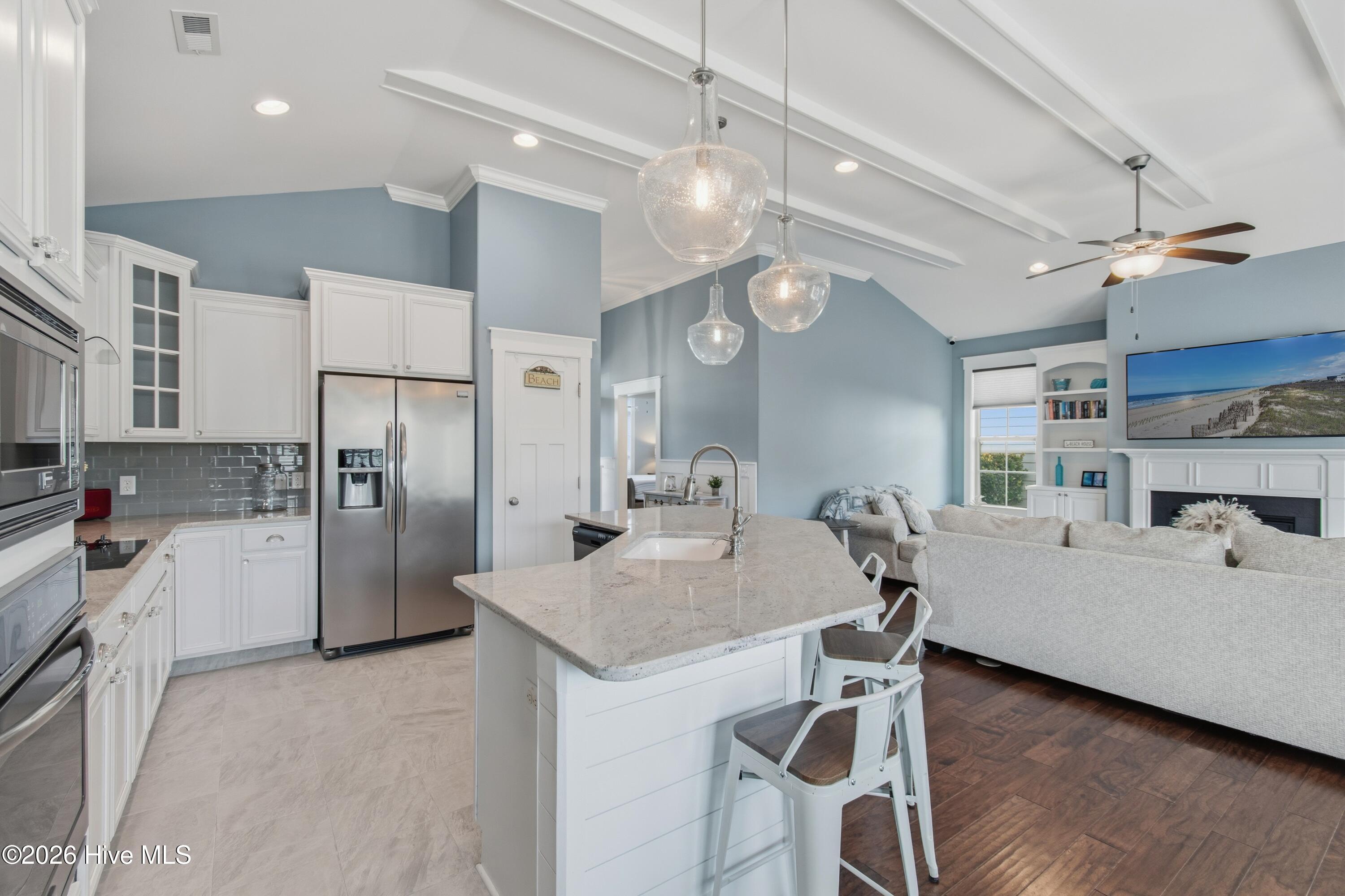 100547463 | Photo 20