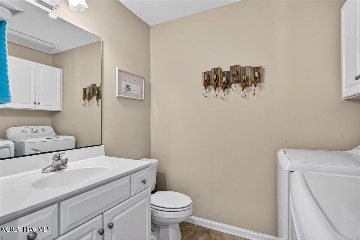 100523553 | Photo 23