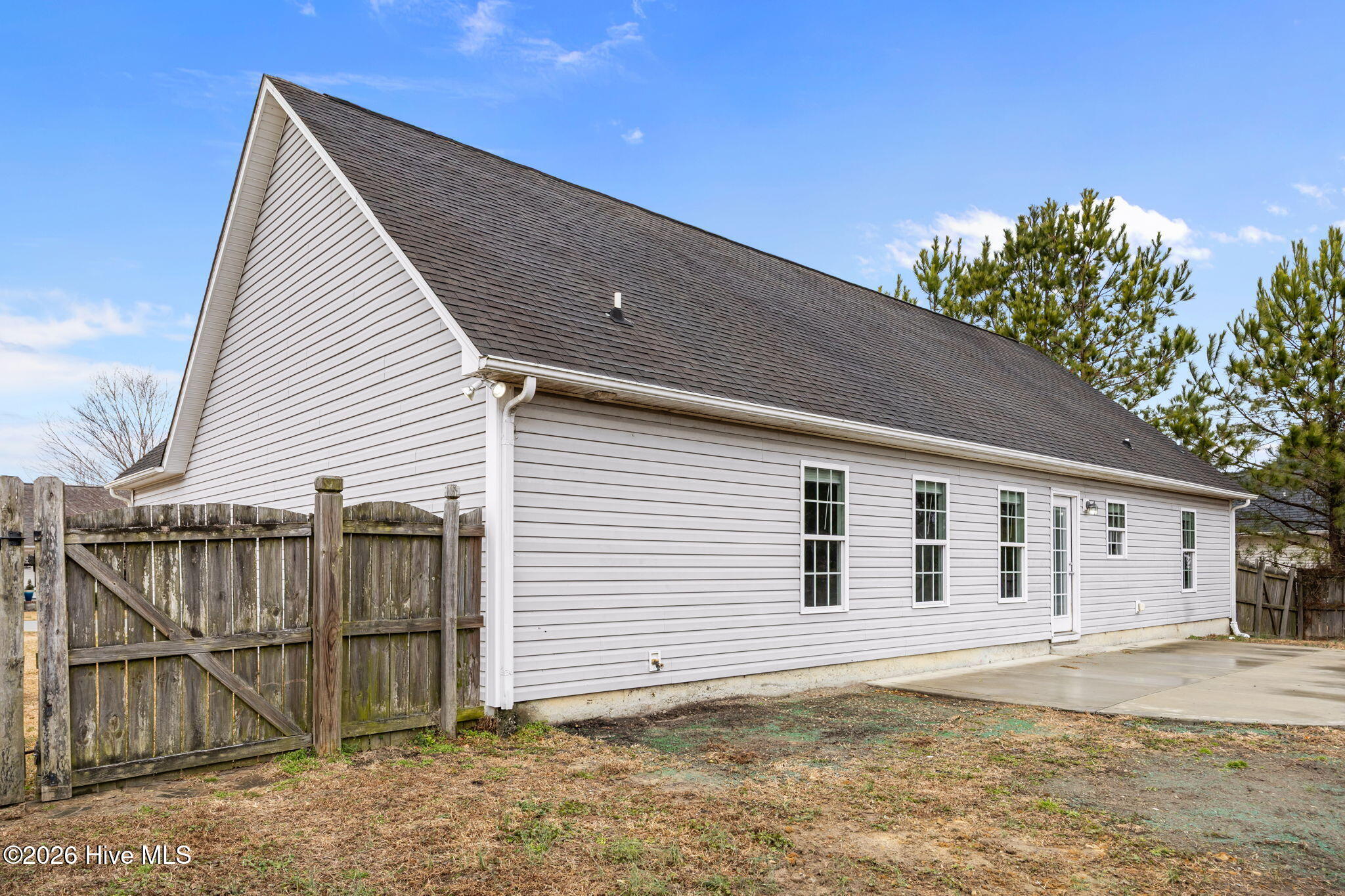 100555278 | Photo 41